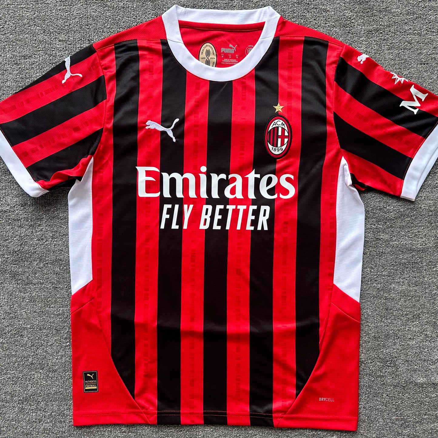 Milan’s Home Jersey 24/25 - Classic XI