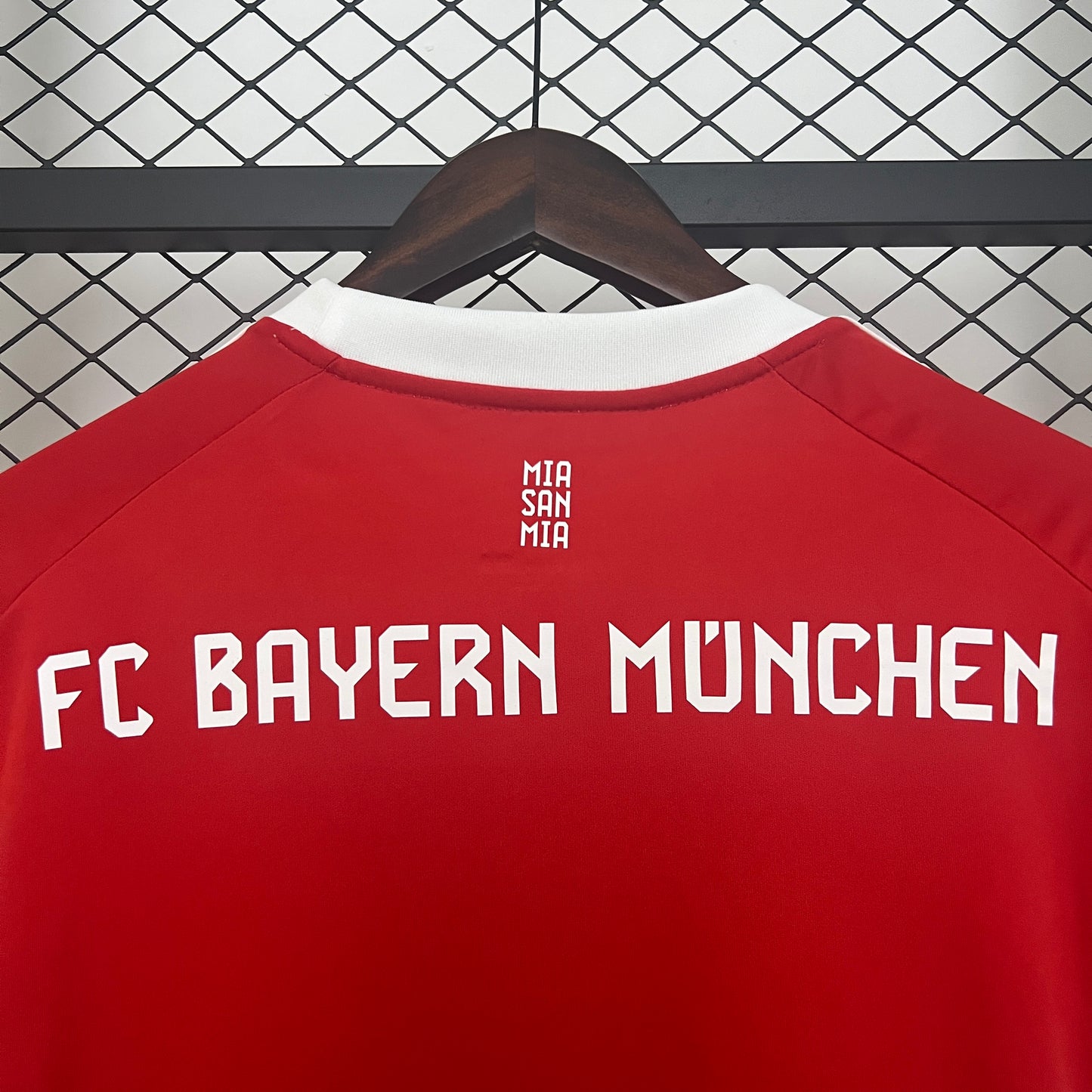 Bayern Monaco’s Home Jersey 25/26 - Classic XI