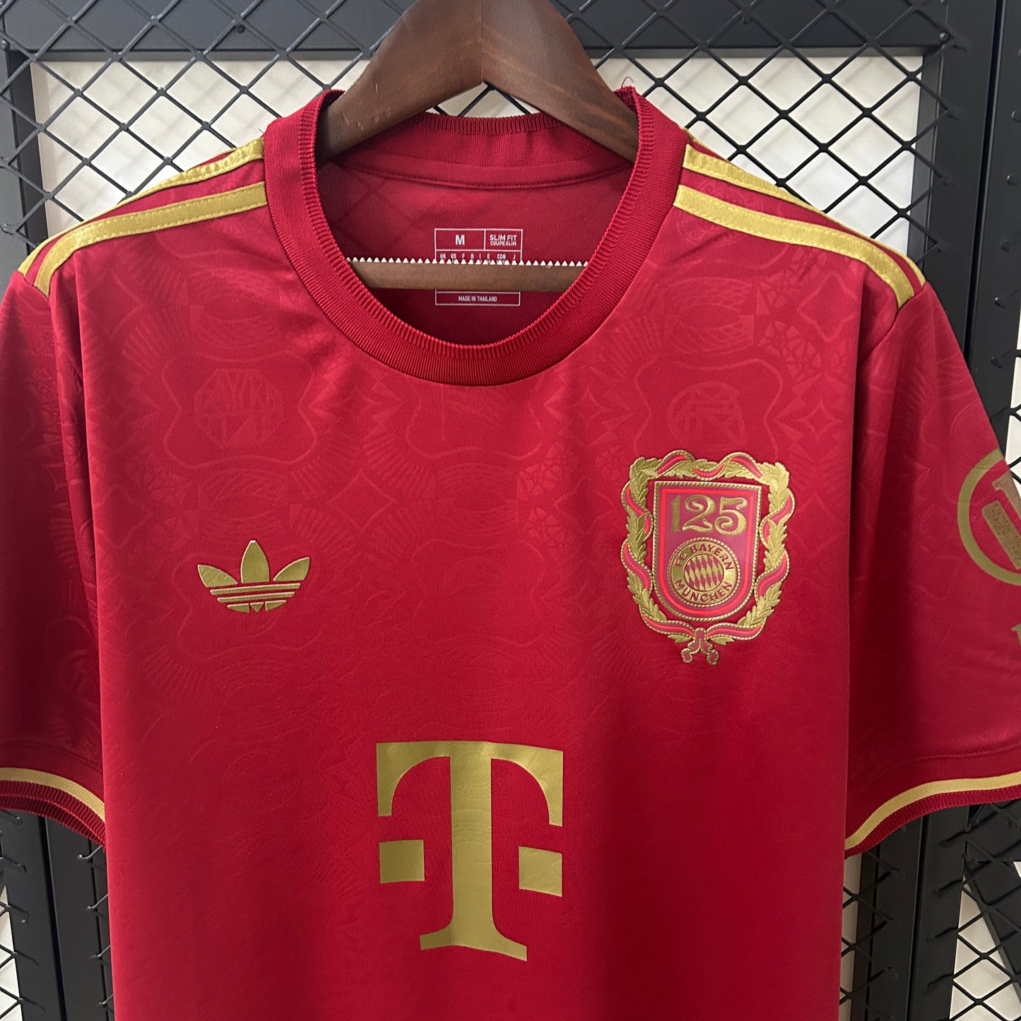 Bayern Monaco’s 125 years Red Edition Jersey - Classic XI