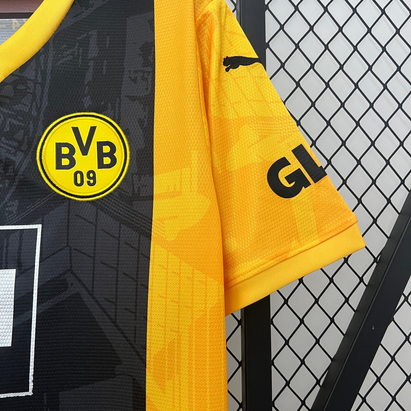 Borussia Dortmund’s “Inverted 50 years” Jersey - Classic XI