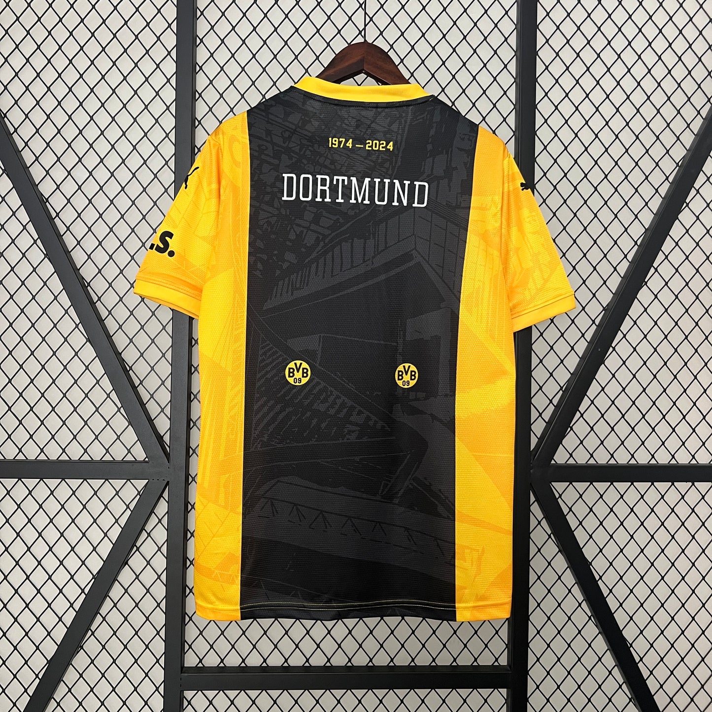 Borussia Dortmund’s “Inverted 50 years” Jersey - Classic XI