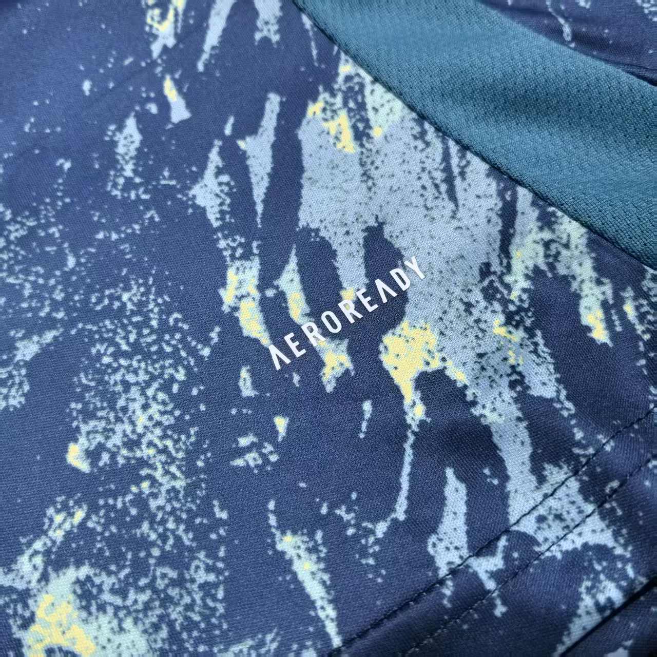 Ajax’s 4th Jersey 24/25 - Classic XI