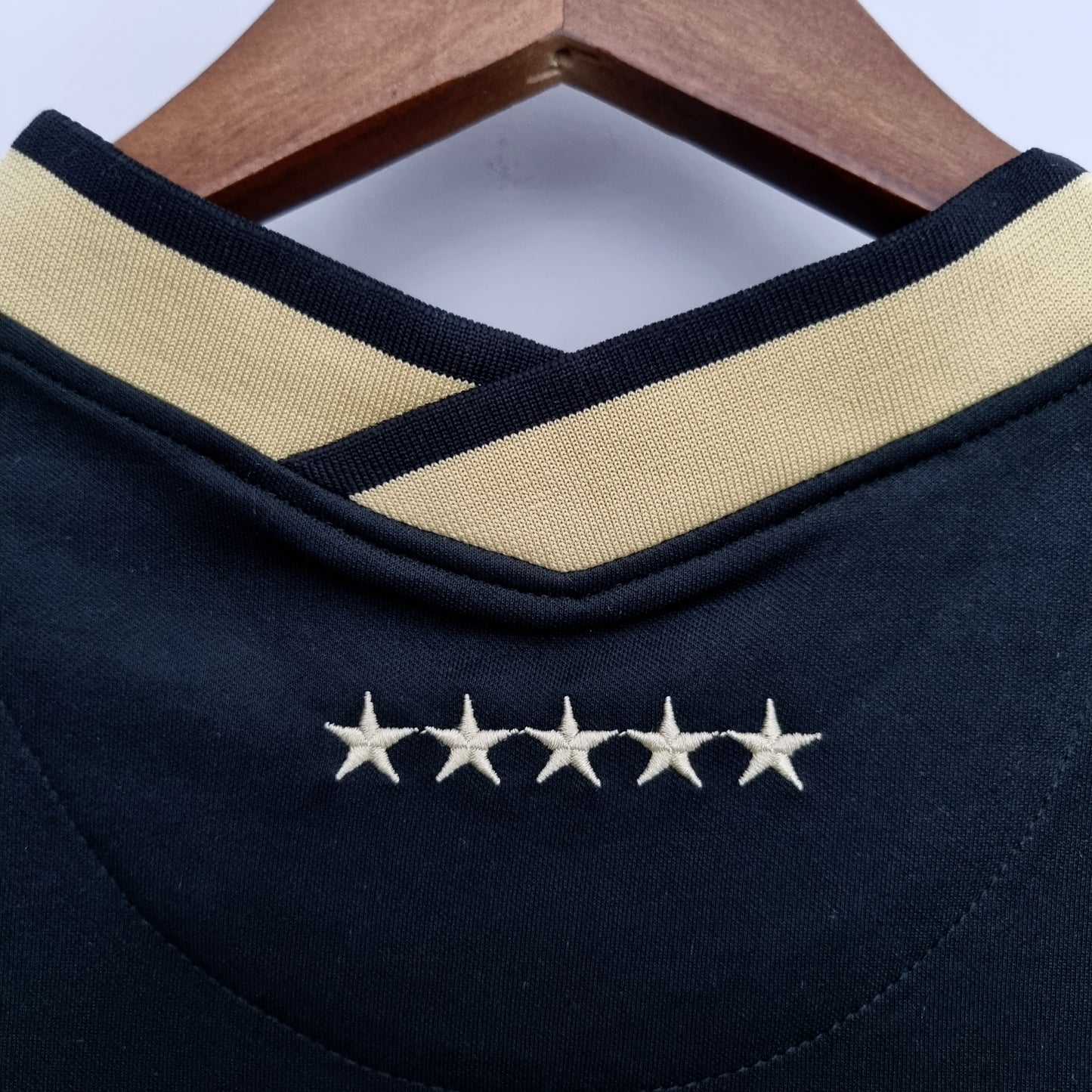 Brasil’s Black & Gold Jersey - Classic XI