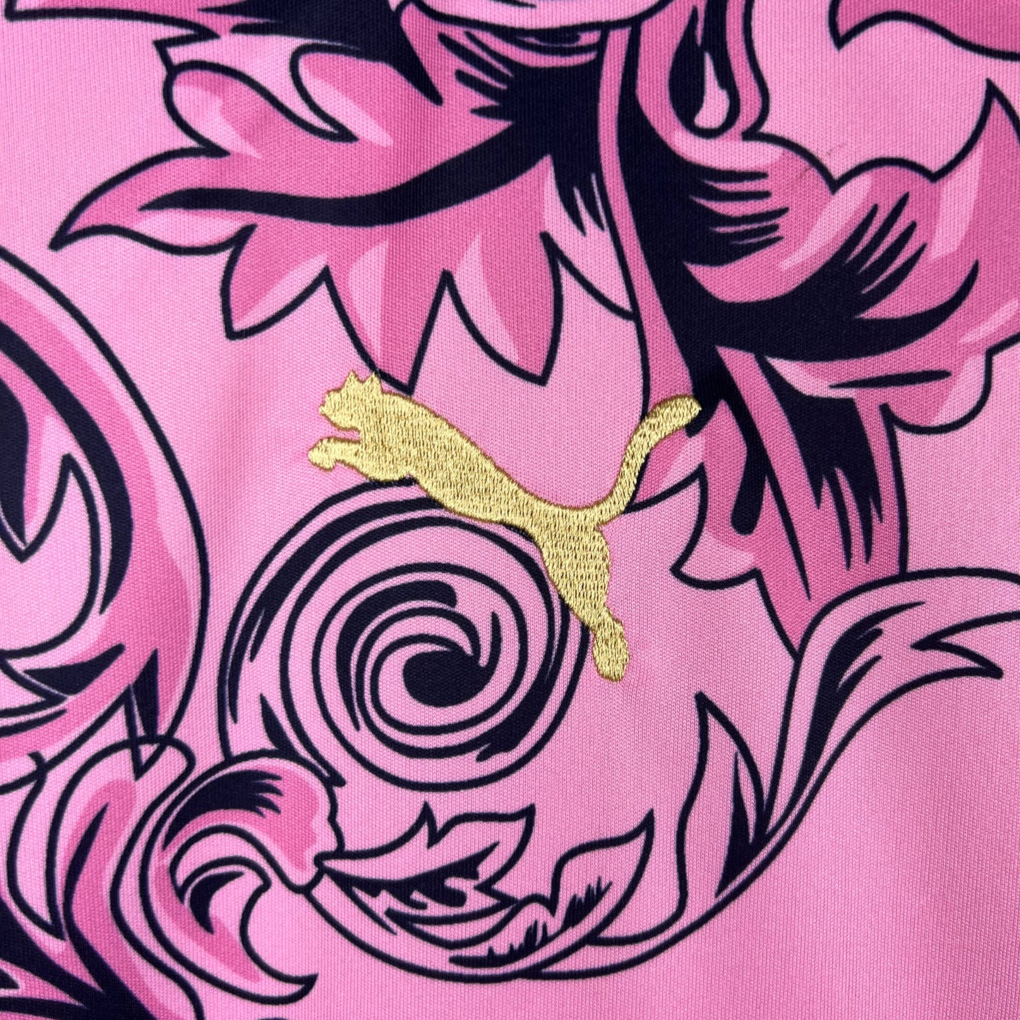Italy’s Versace Edition (pink) Jersey - Classic XI