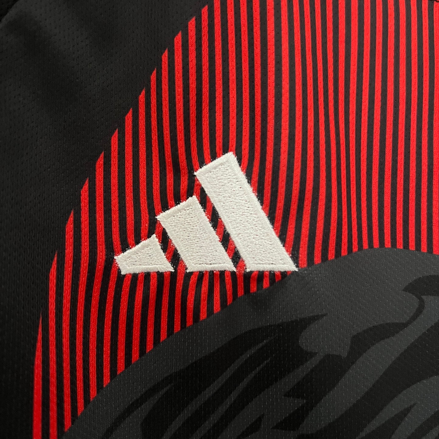 Japan’s Special Edition Jersey “Red Wave” - Classic XI