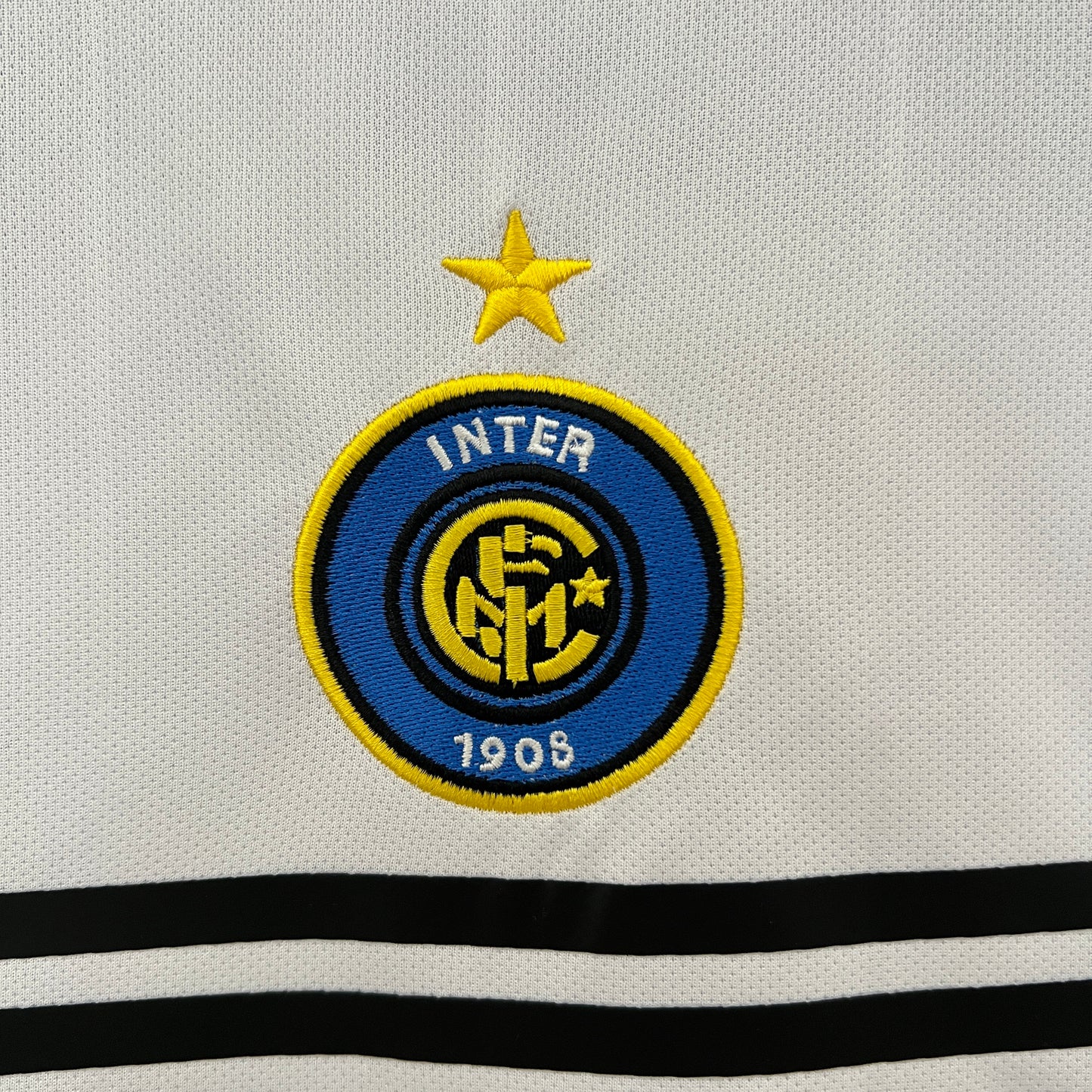 Inter’s Away Jersey 04/05 - Classic XI