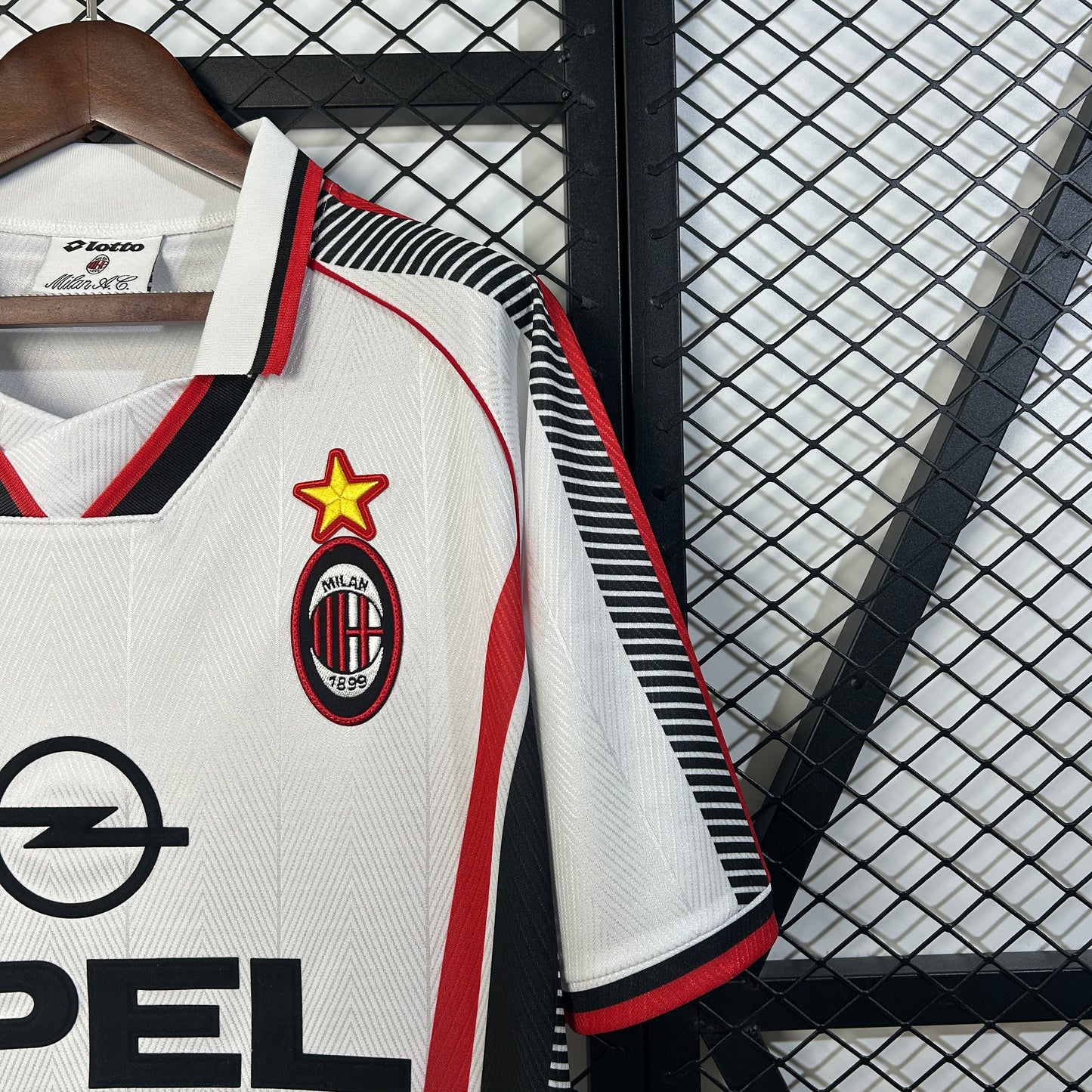 Milan’s Away Jersey 98/99 - Classic XI