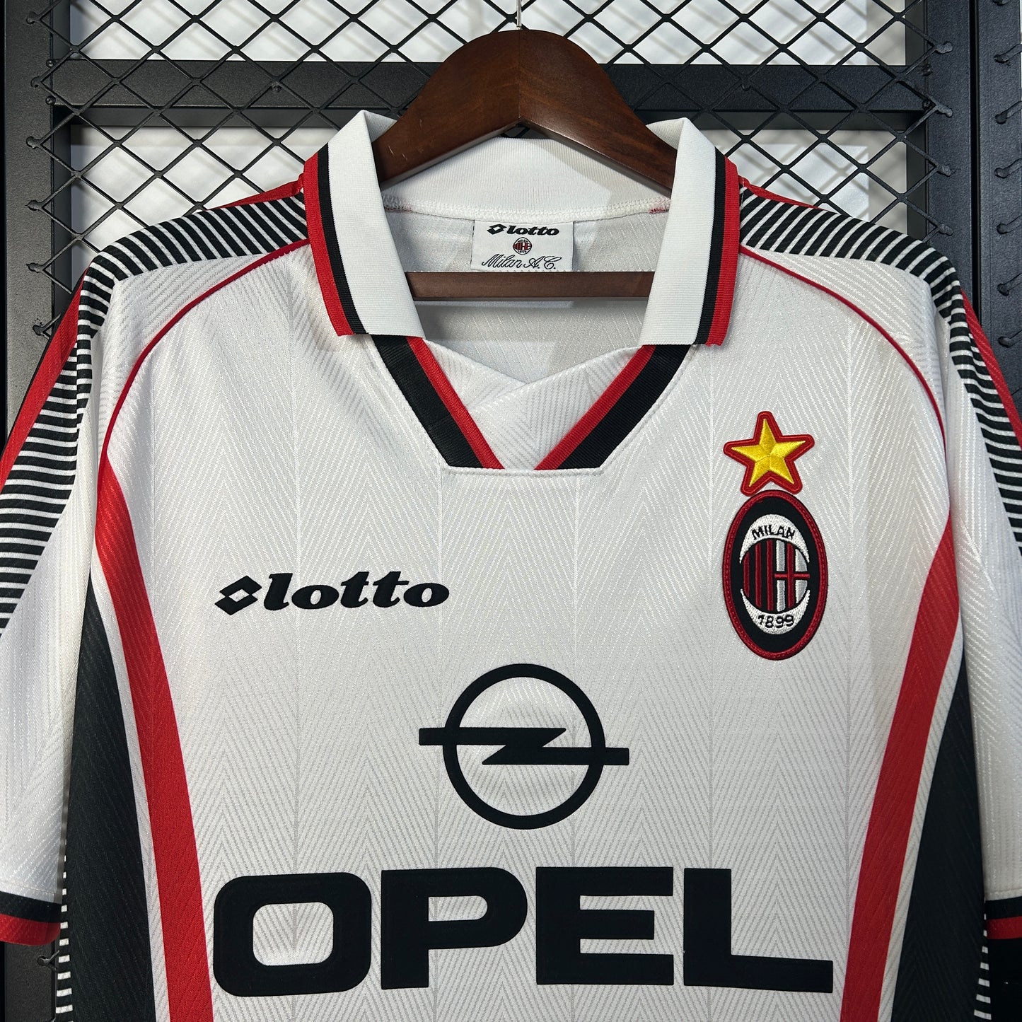 Milan’s Away Jersey 98/99 - Classic XI