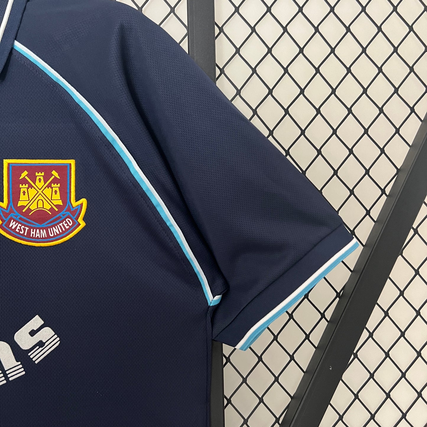 West Ham’s Away Jersey 99/00 - Classic XI