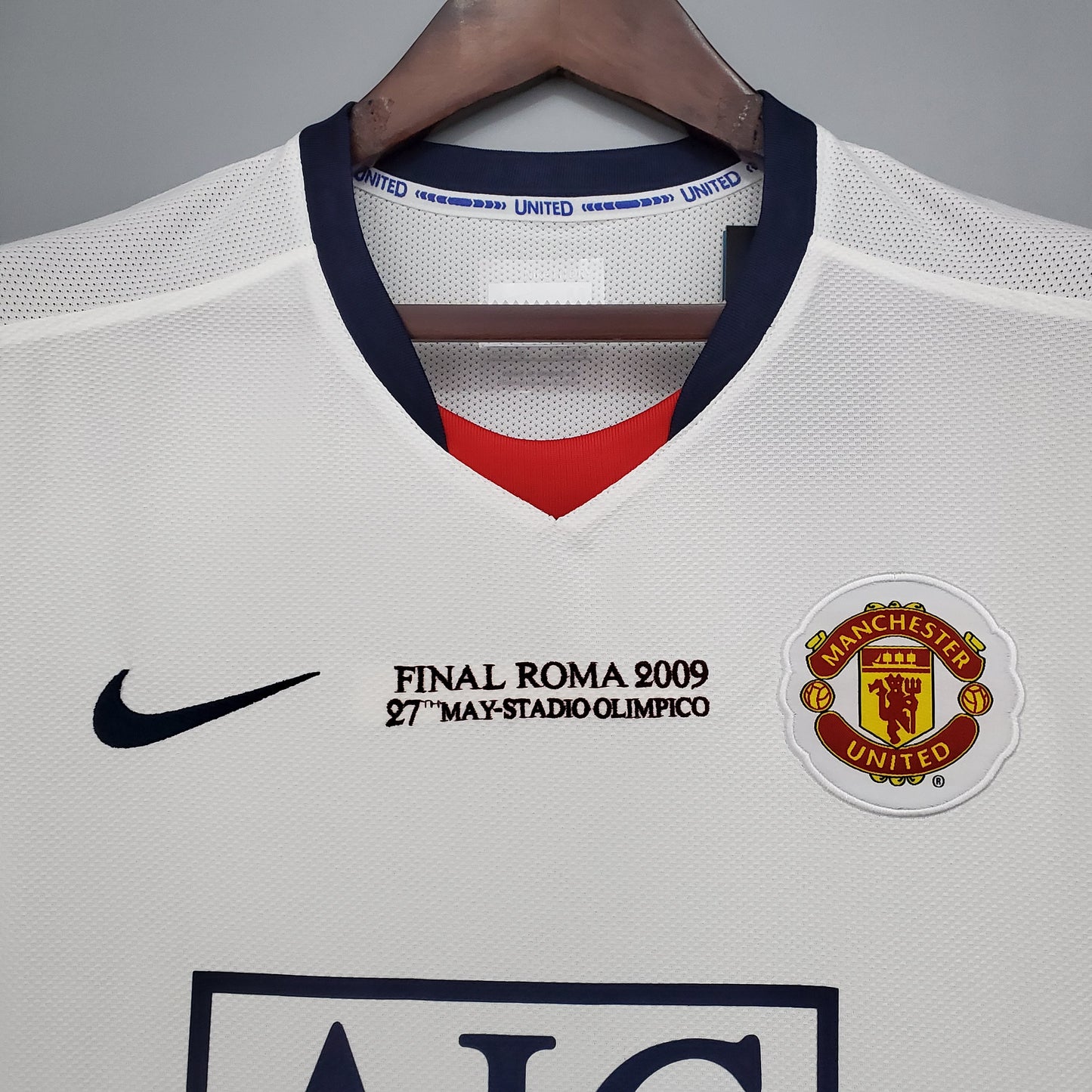 Manchester United’s Away Jersey 08/09 (Champions League Final) - Classic XI