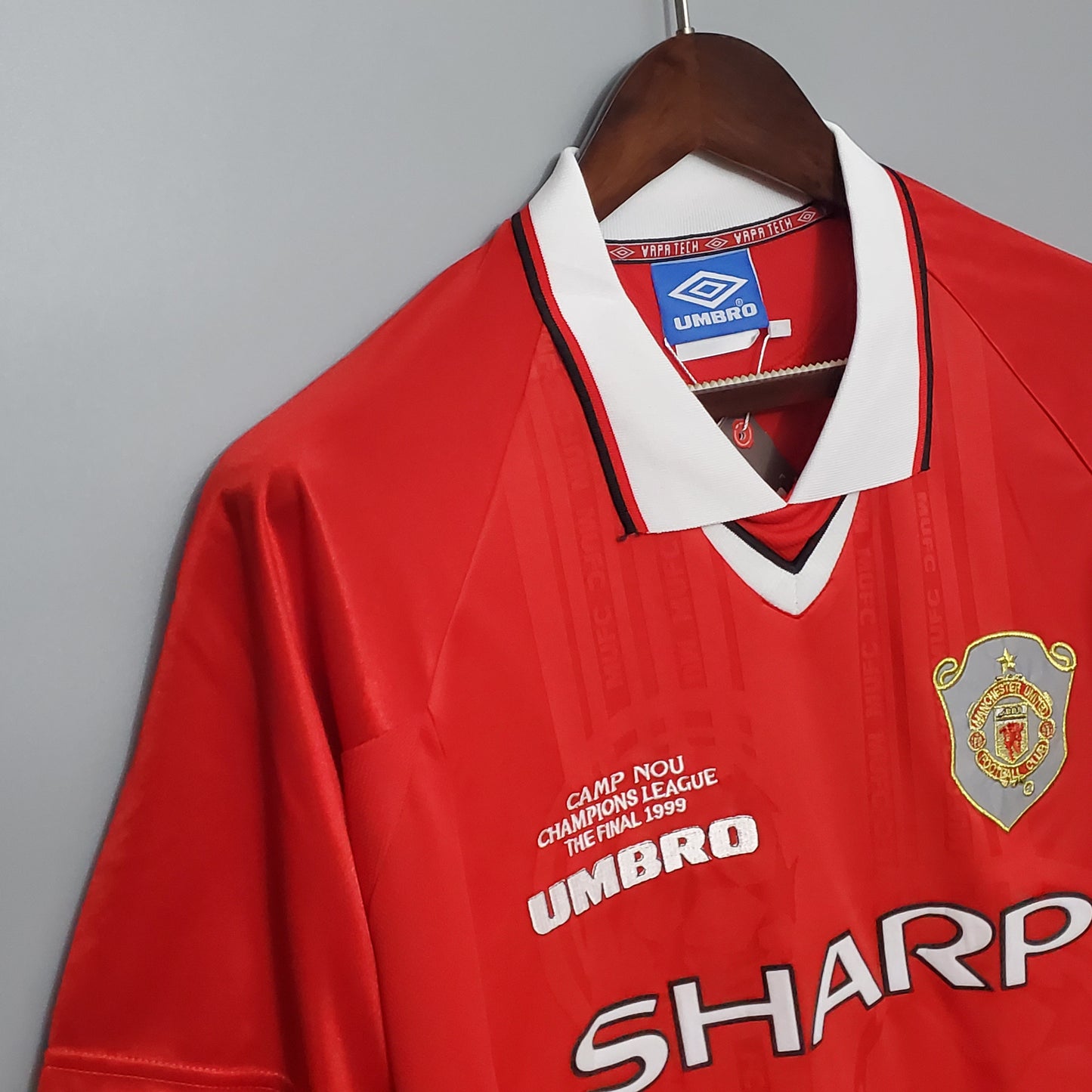 Manchester United’s Home Jersey 98/99 (Champions League Final) - Classic XI