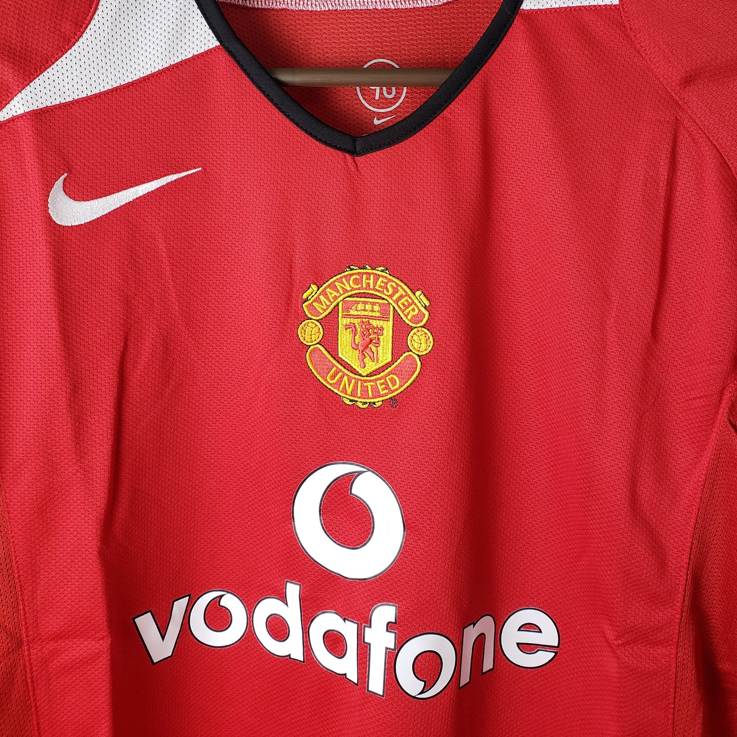 Manchester United’s Home Jersey 04/05 (long sleeves) - Classic XI