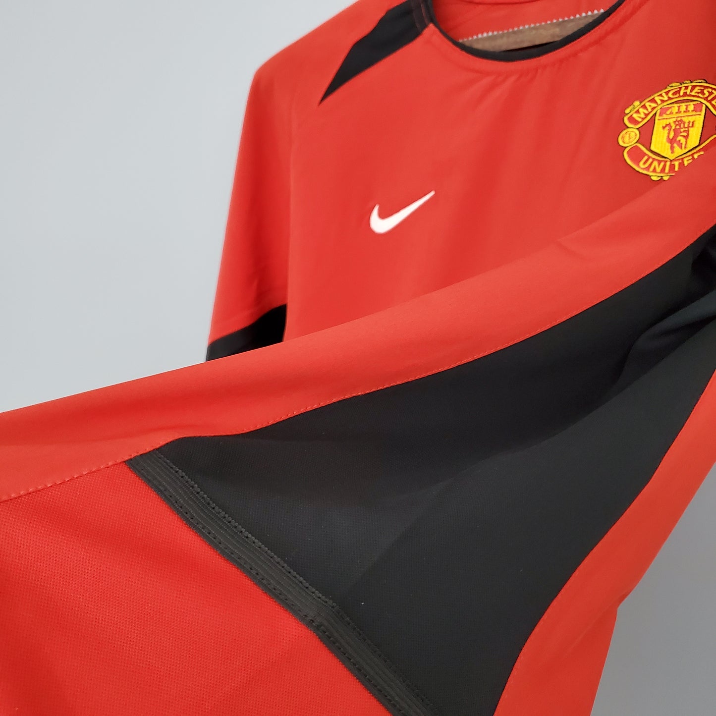 Manchester United’s Home Jersey 02/03 (long sleeves) - Classic XI