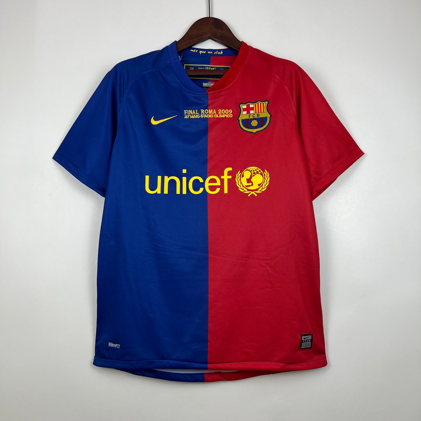 Barcellona’s Home Jersey 08/09 (Champions League Final) - Classic XI