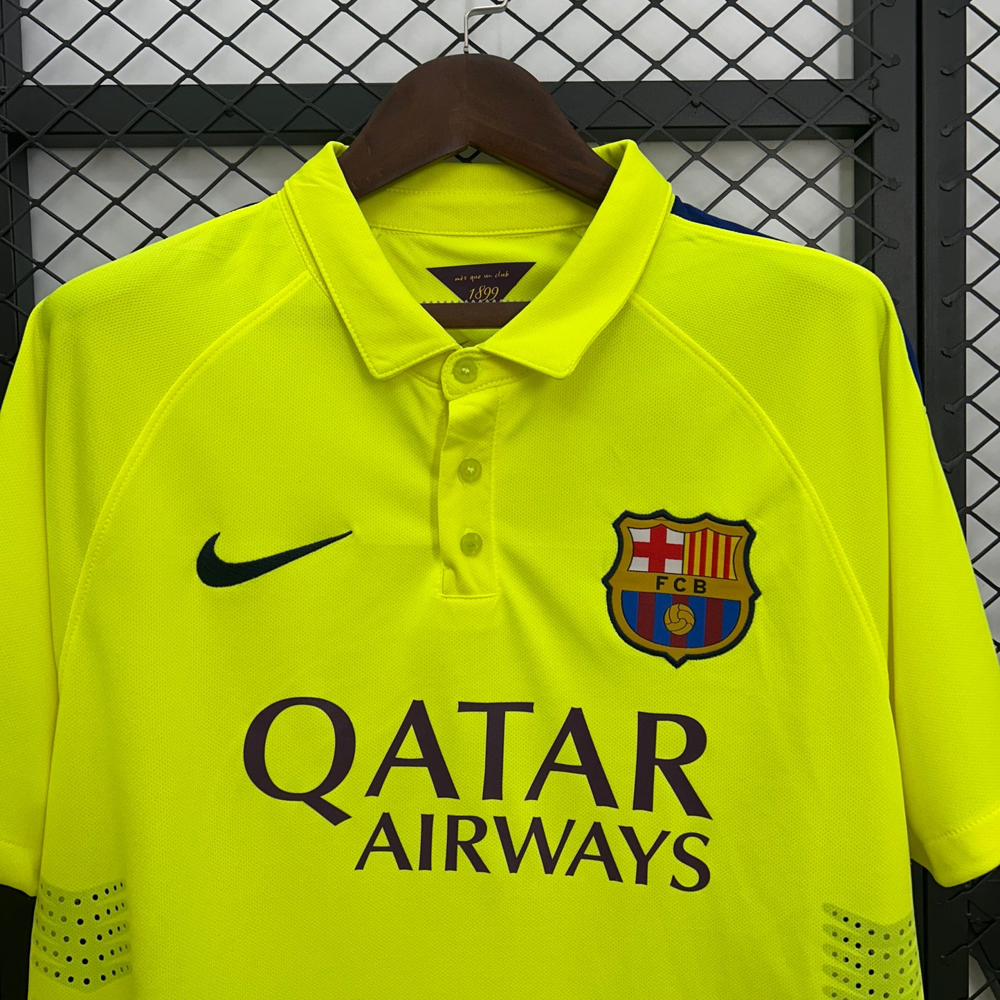 Barcellona’s 3rd Jersey 14/15 - Classic XI