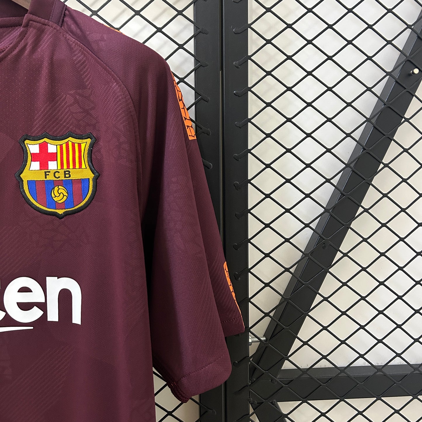 Barcellona’s 3rd Jersey 17/18 - Classic XI