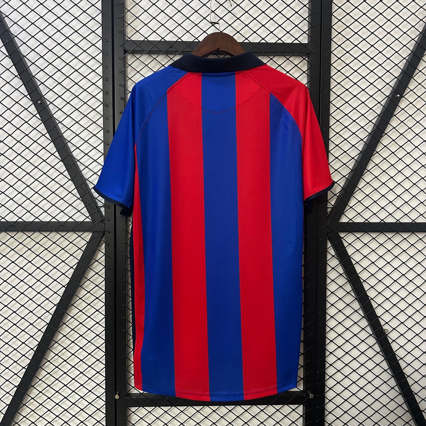 Barcellona’s Home Jersey 01/02 - Classic XI