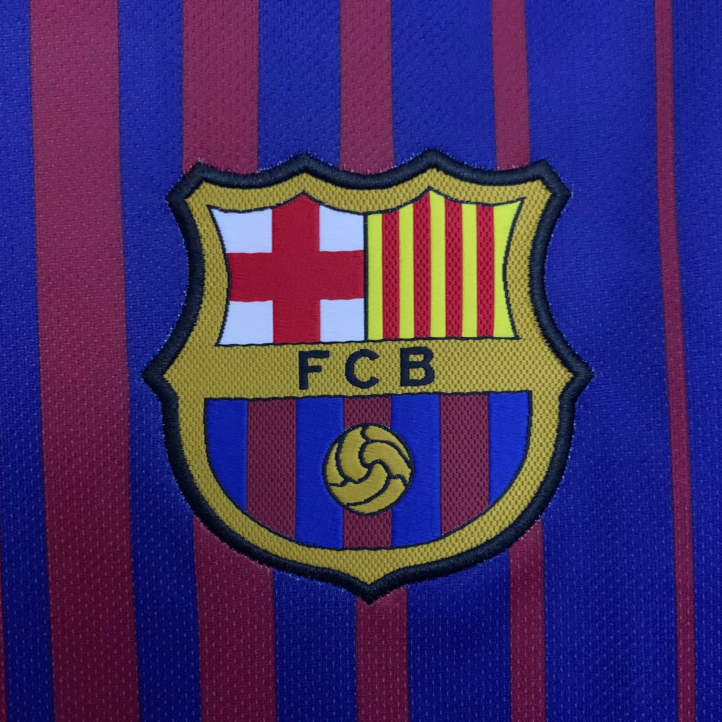 Barcellona’s Home Jersey 17/18 (Long Sleeves) - Classic XI