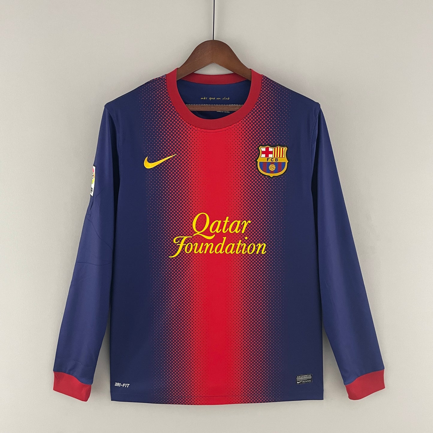 Barcellona’s Home Jersey 12/13 (Long Sleeves) - Classic XI