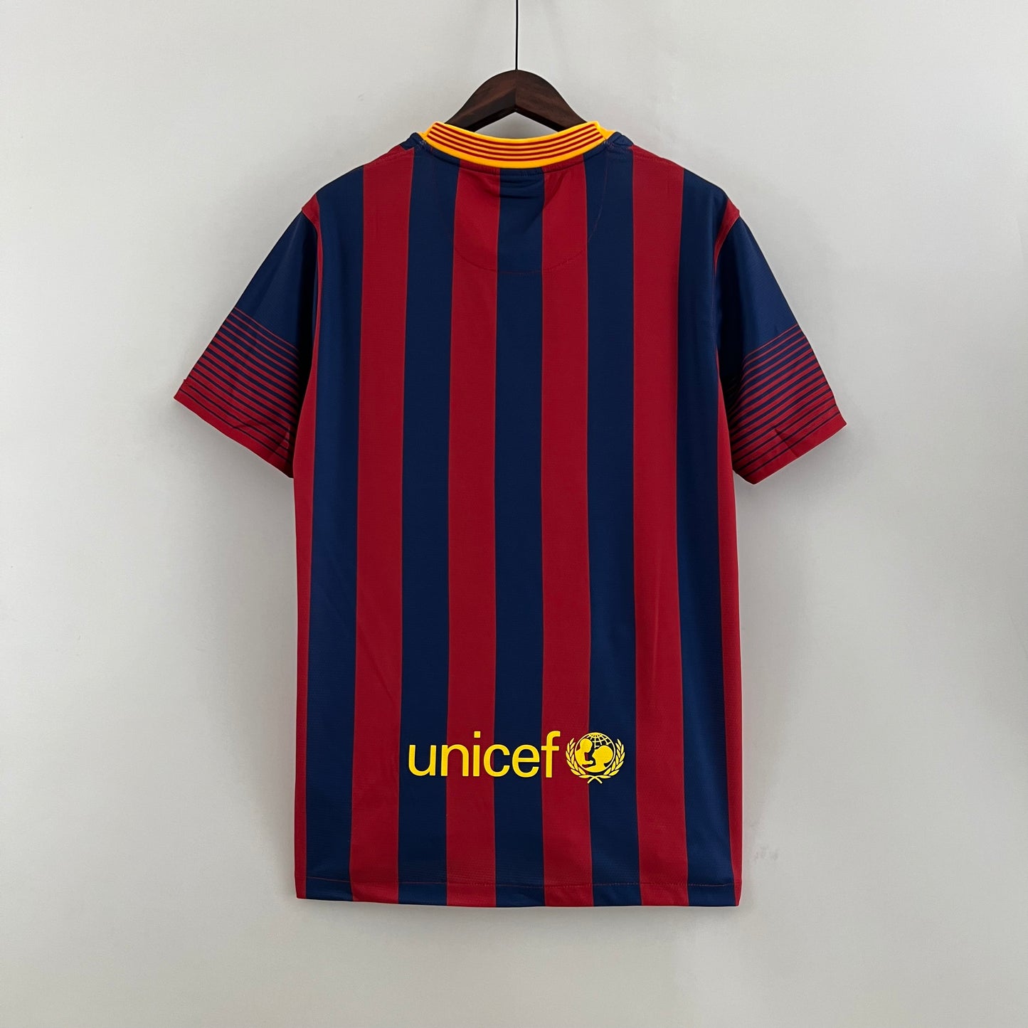 Barcellona’s Home Jersey 13/14 - Classic XI