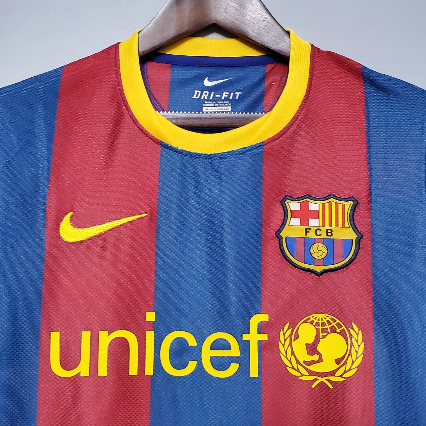 Barcellona’s Home Jersey 10/11 - Classic XI