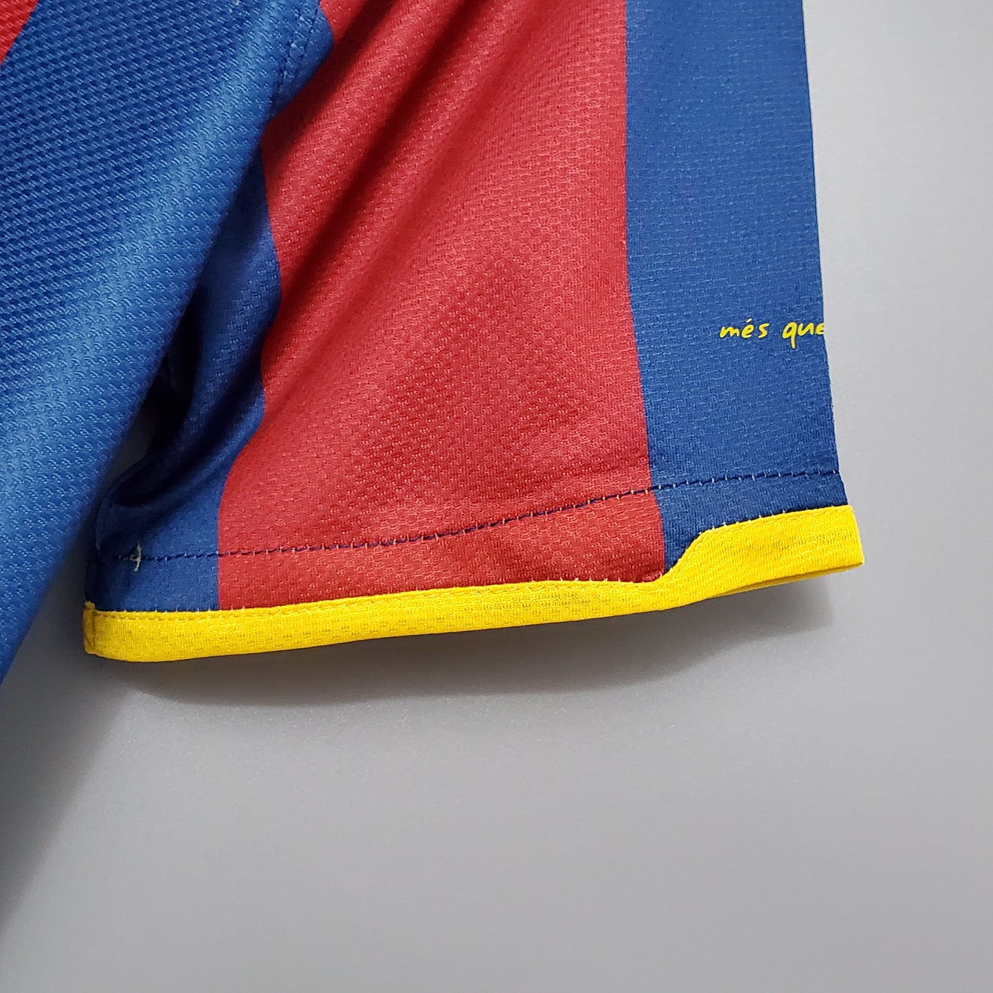 Barcellona’s Home Jersey 10/11 - Classic XI