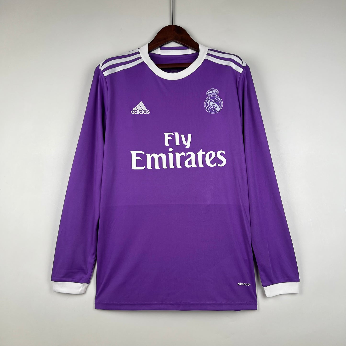 Real Madrid’s Away Jersey 16/17 (Long Sleeves) - Classic XI
