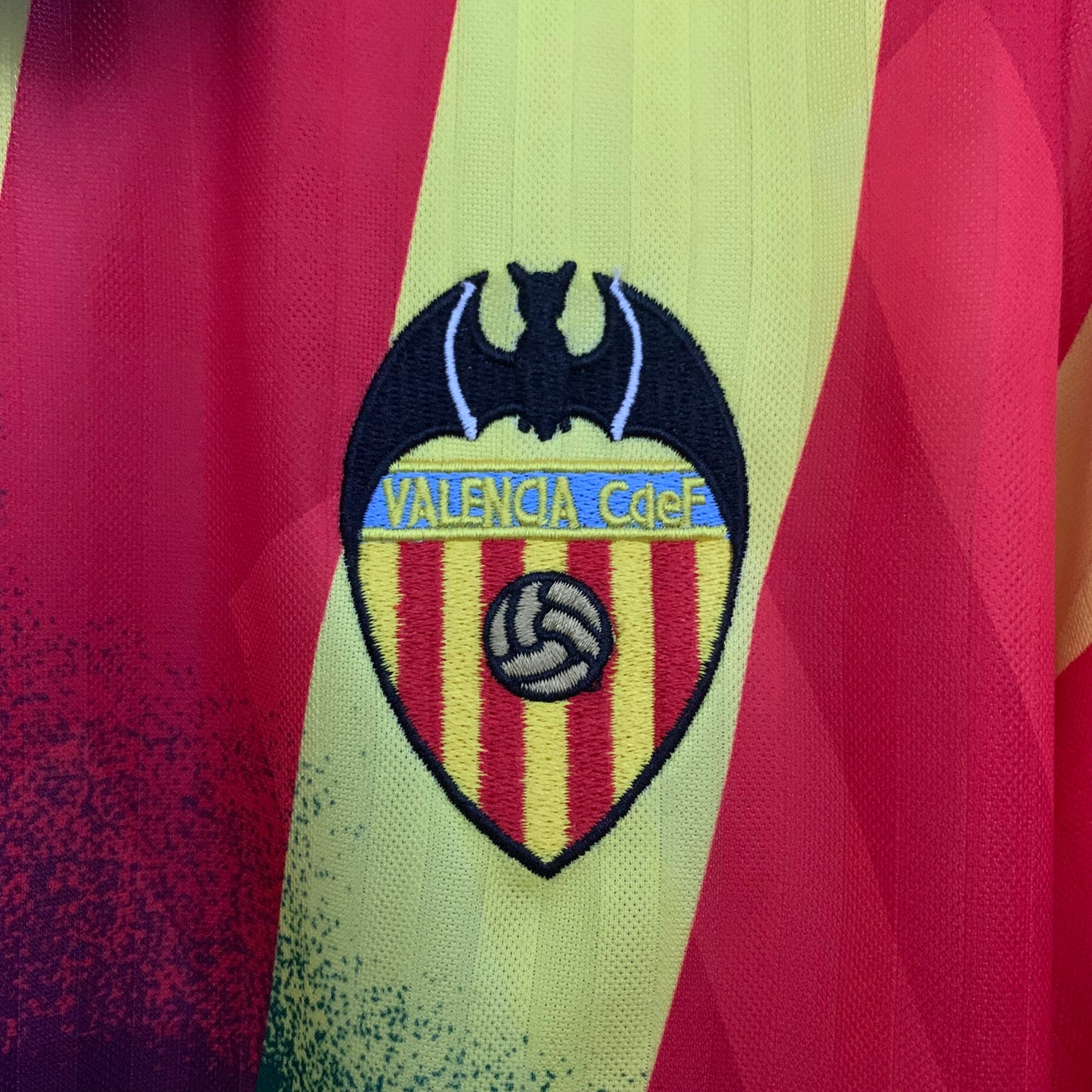 Valencia’s Home Jersey 95/96 - Classic XI
