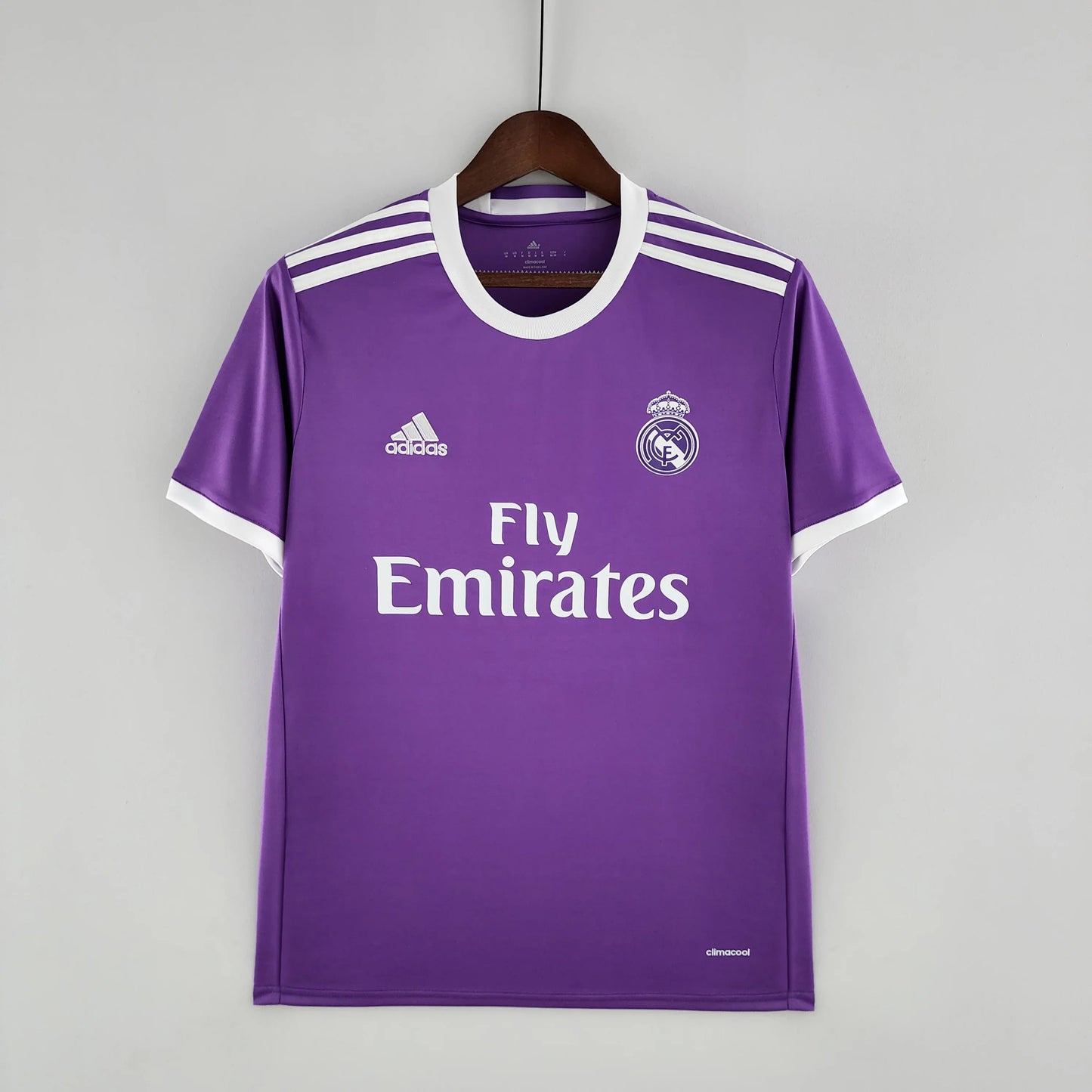 Real Madrid’s Away Jersey 16/17 - Classic XI