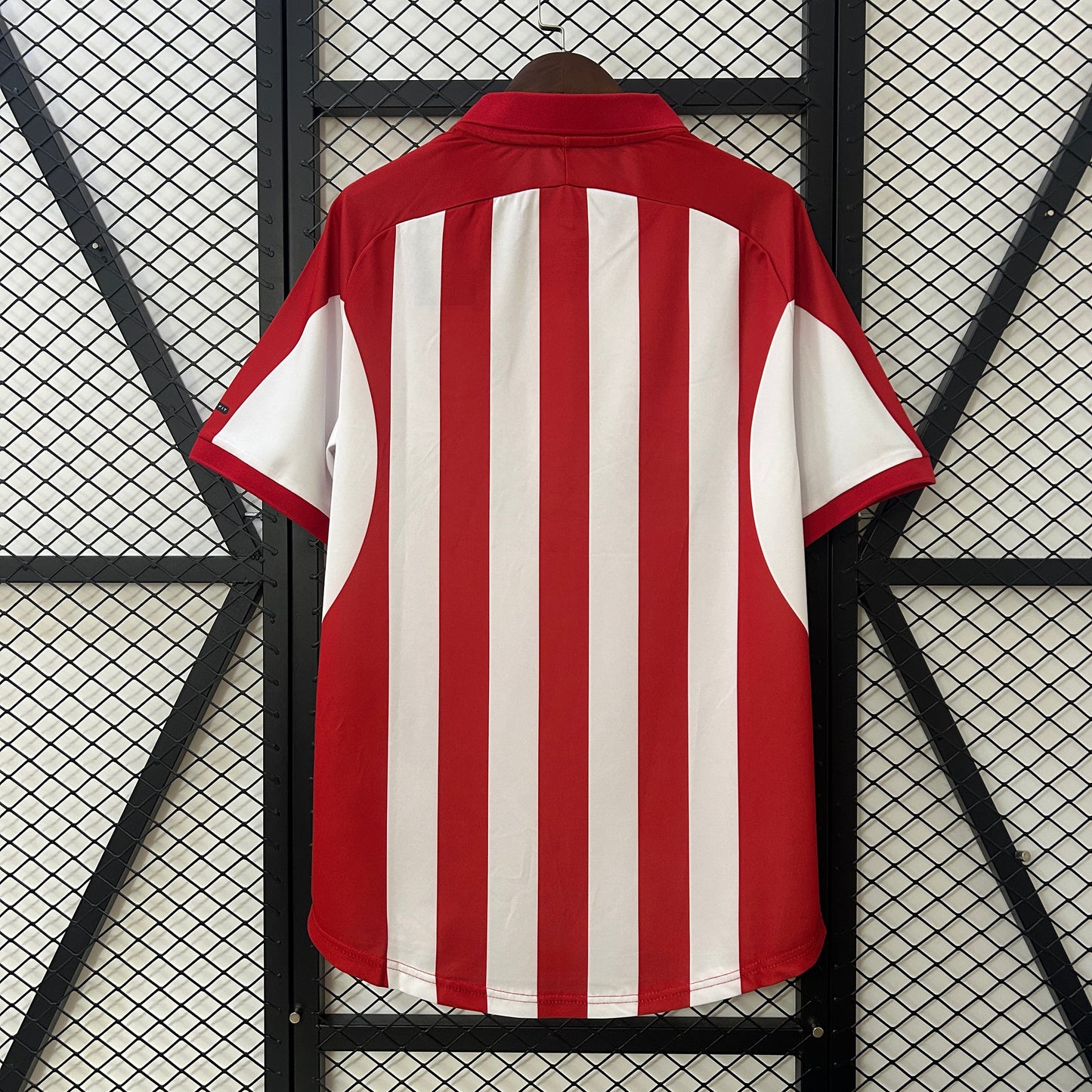 PSV Eindhoven’s Home Jersey 00/01 - Classic XI