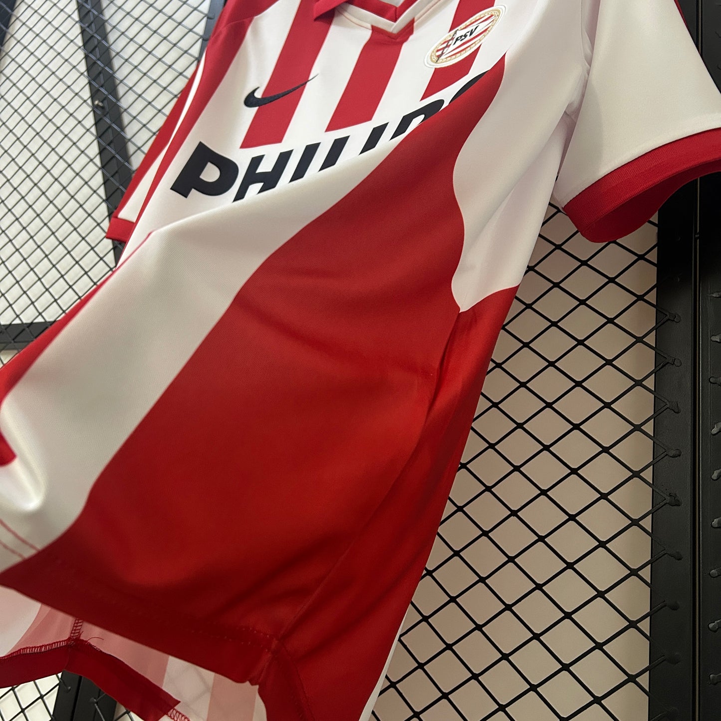 PSV Eindhoven’s Home Jersey 00/01 - Classic XI