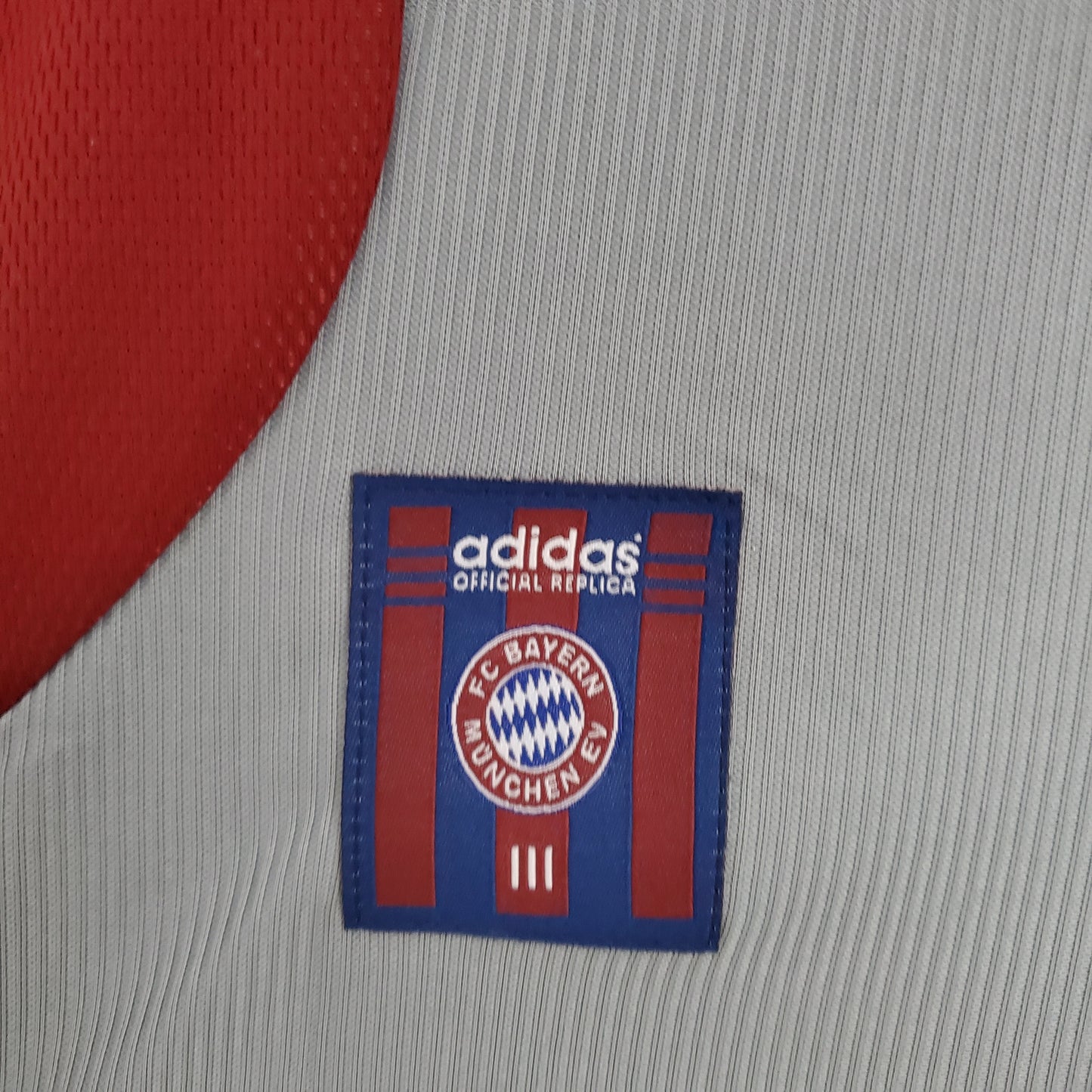 Bayern Monaco’s Away Jersey 98/99 - Classic XI