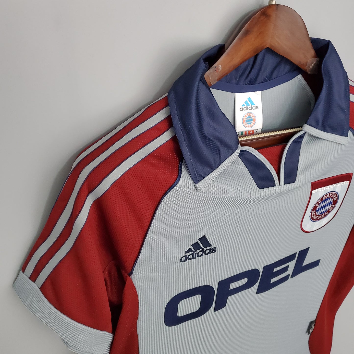 Bayern Monaco’s Away Jersey 98/99 - Classic XI