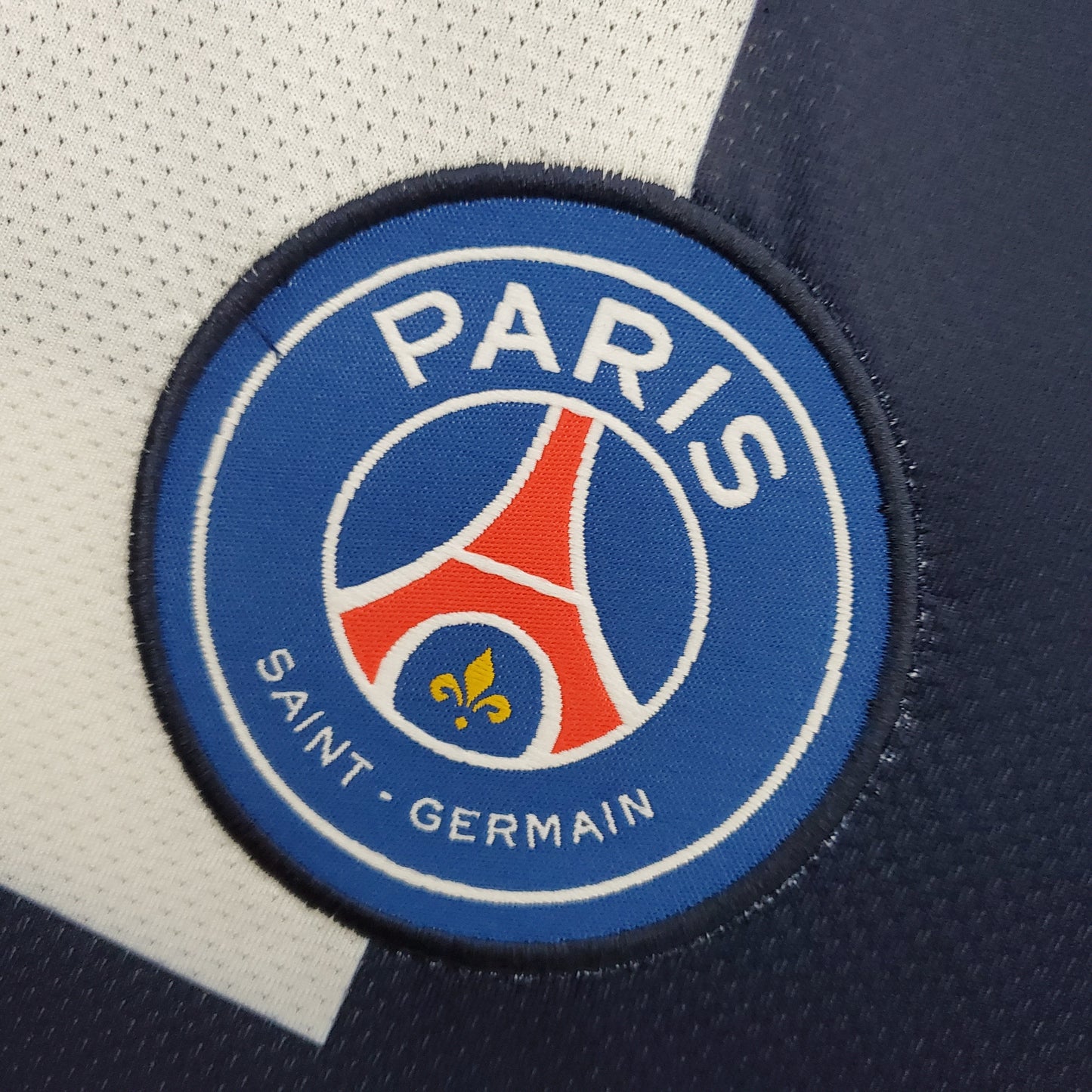 PSG’s Home Jersey 13/14 - Classic XI