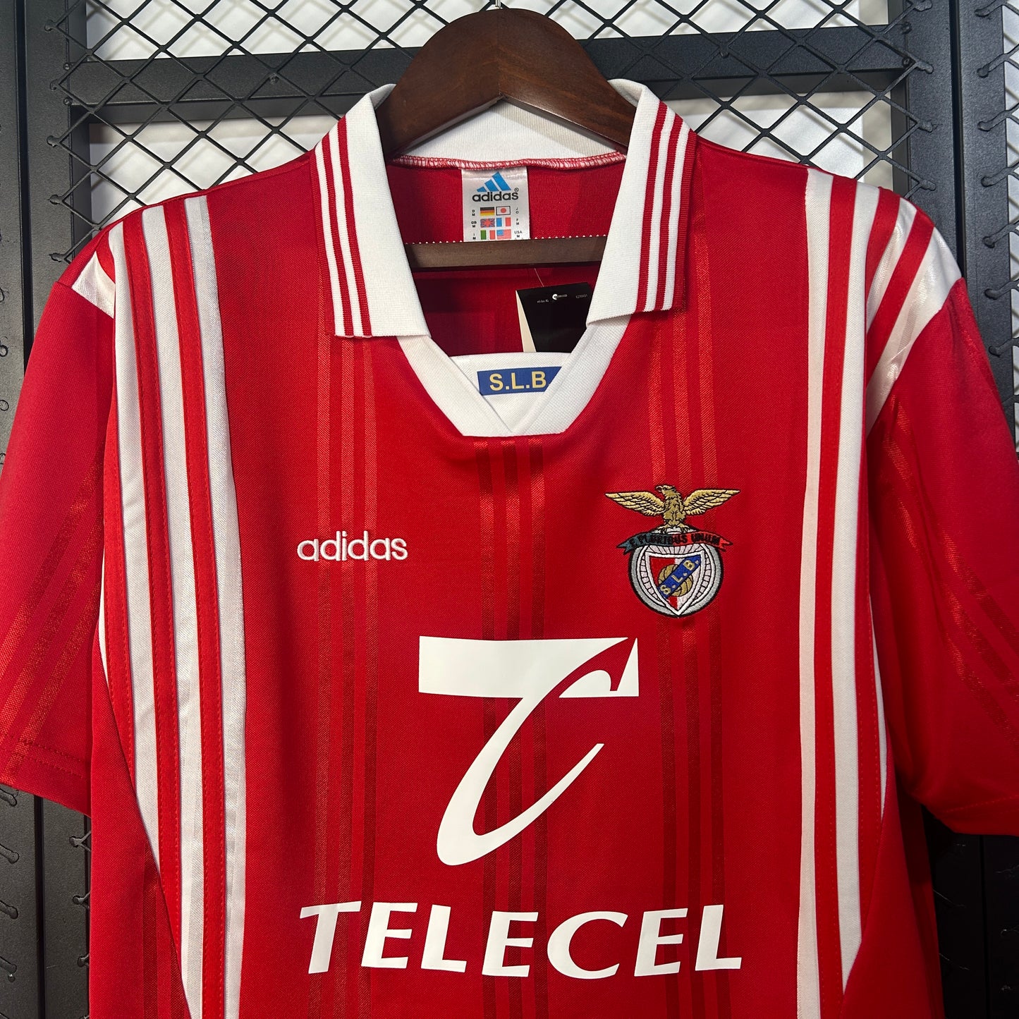 Benfica’s Home Jersey 97/98 - Classic XI