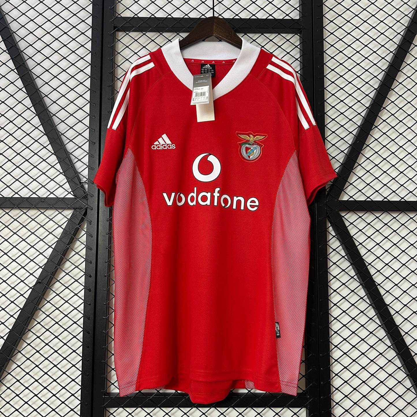 Benfica’s Home Jersey 04/05 - Classic XI