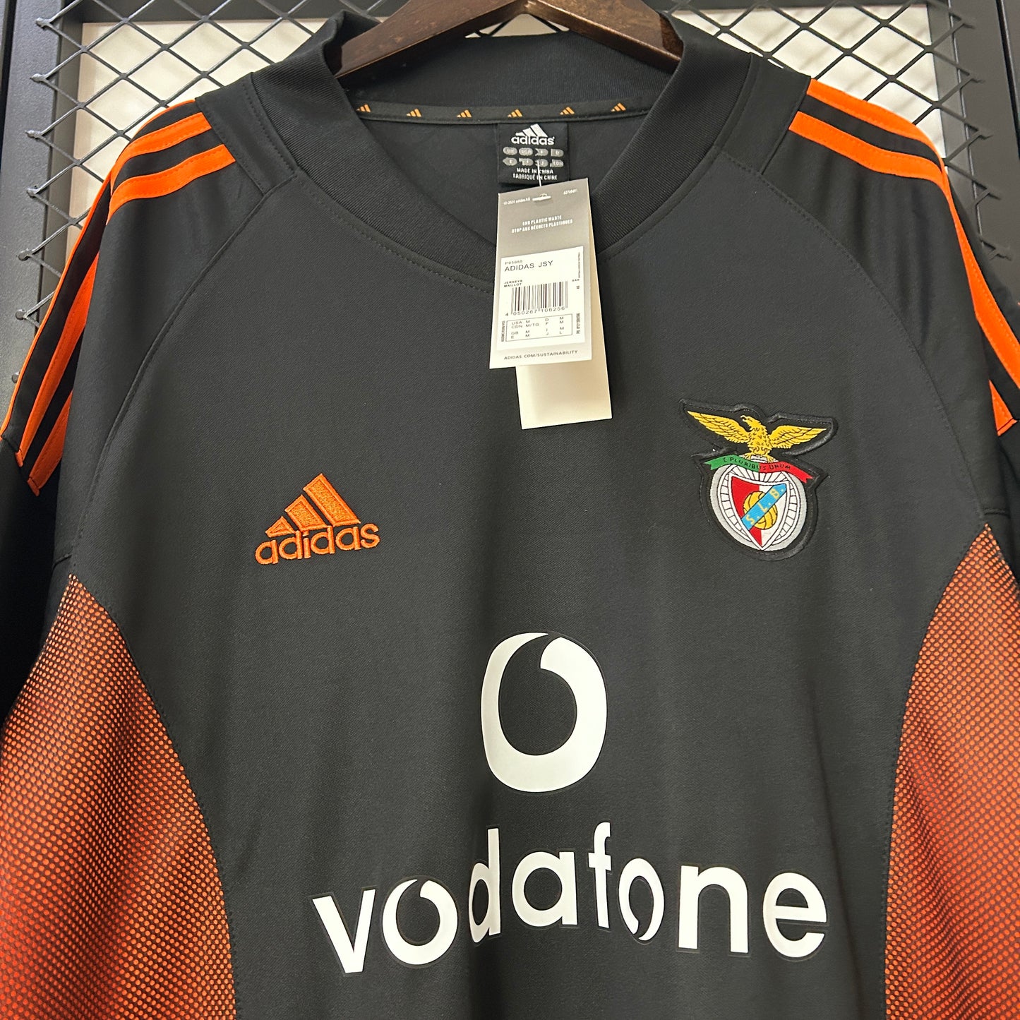 Benfica’s Away Jersey 02/03 - Classic XI