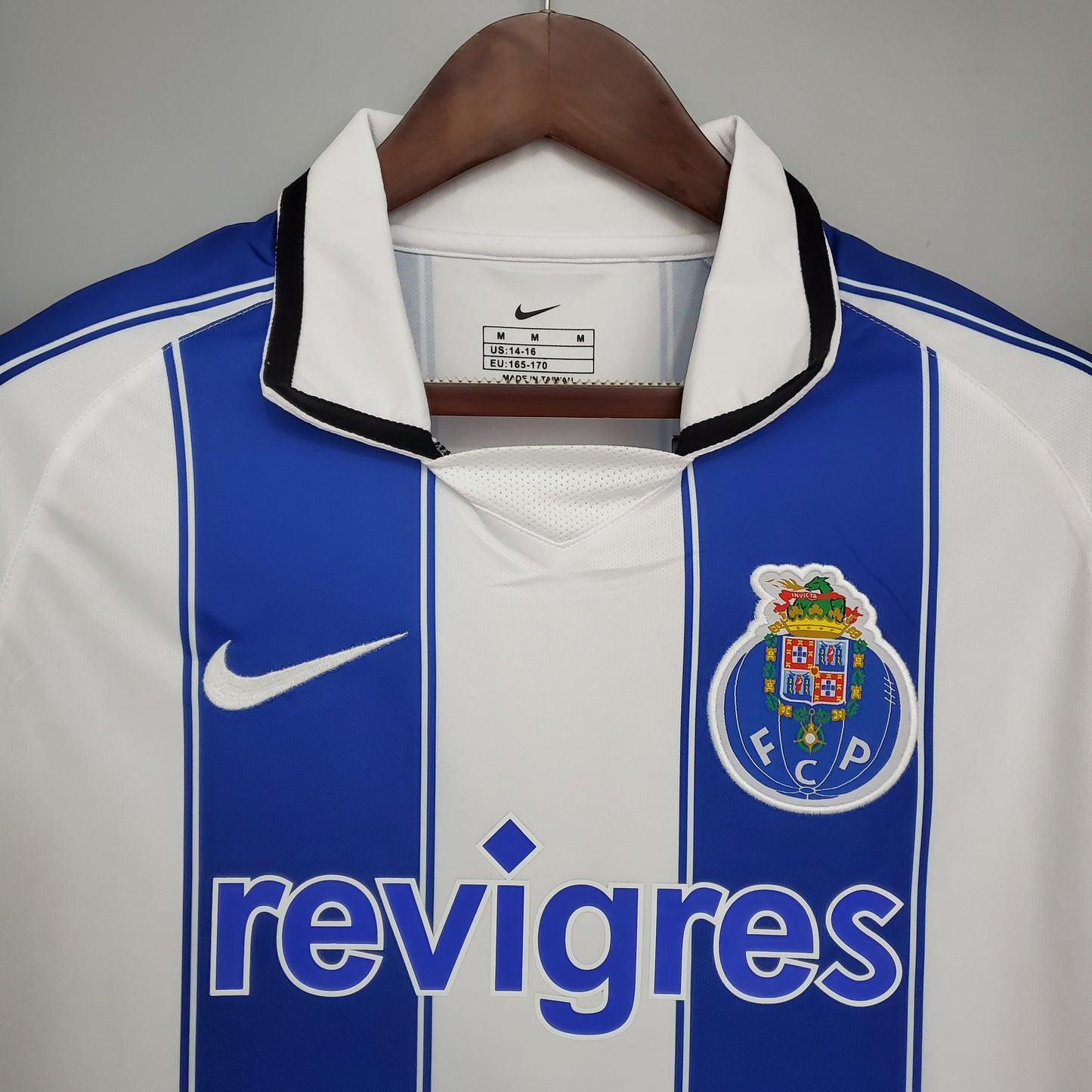 Porto’s Home Jersey 03/04 - Classic XI
