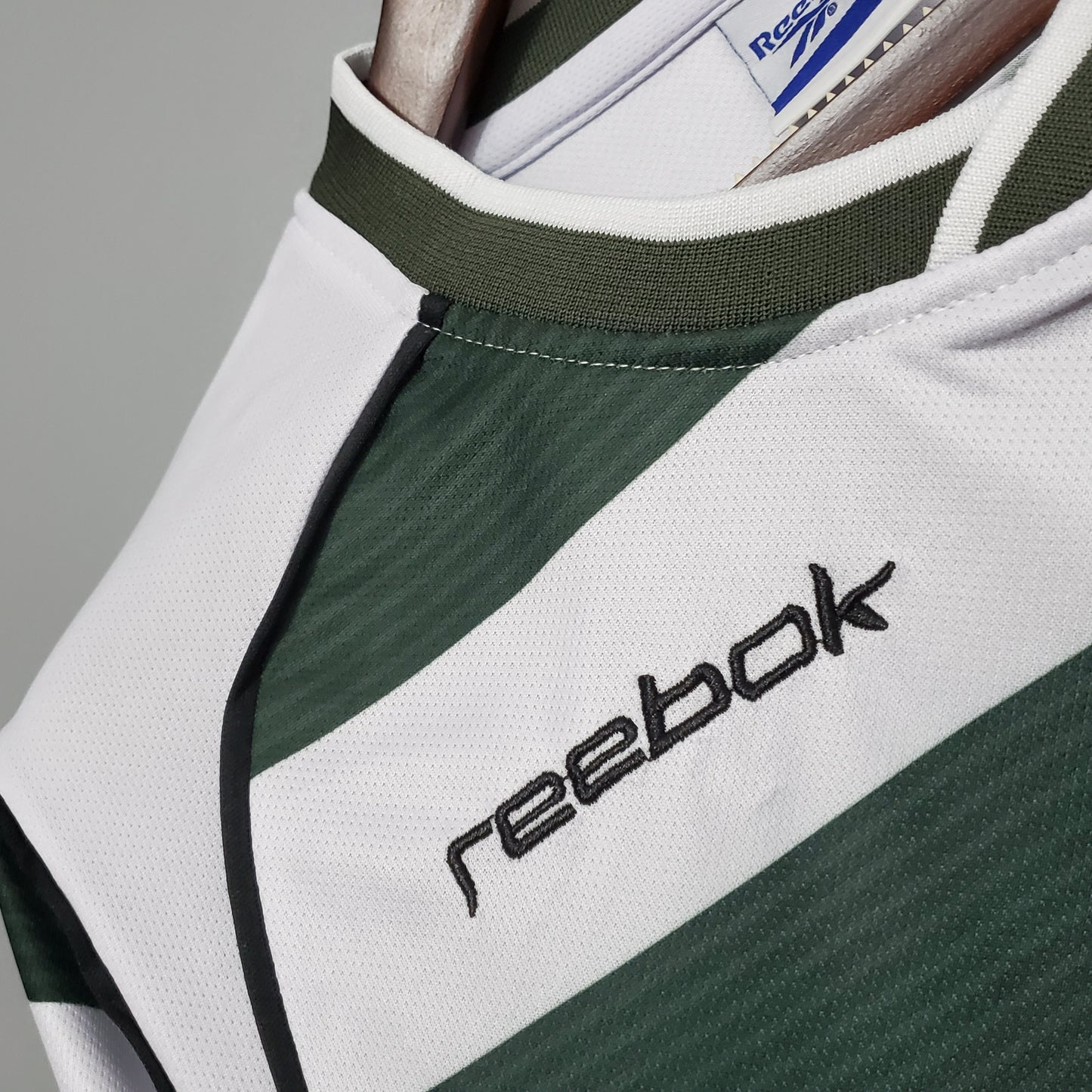 Sporting Lisbona’s Home Jersey 01/02 - Classic XI