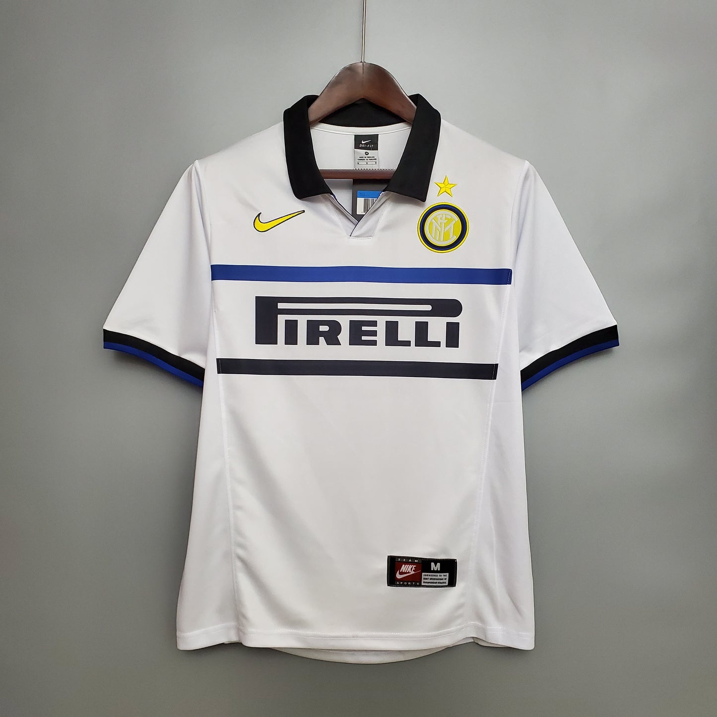 Inter’s Away Jersey 98/99 - Classic XI