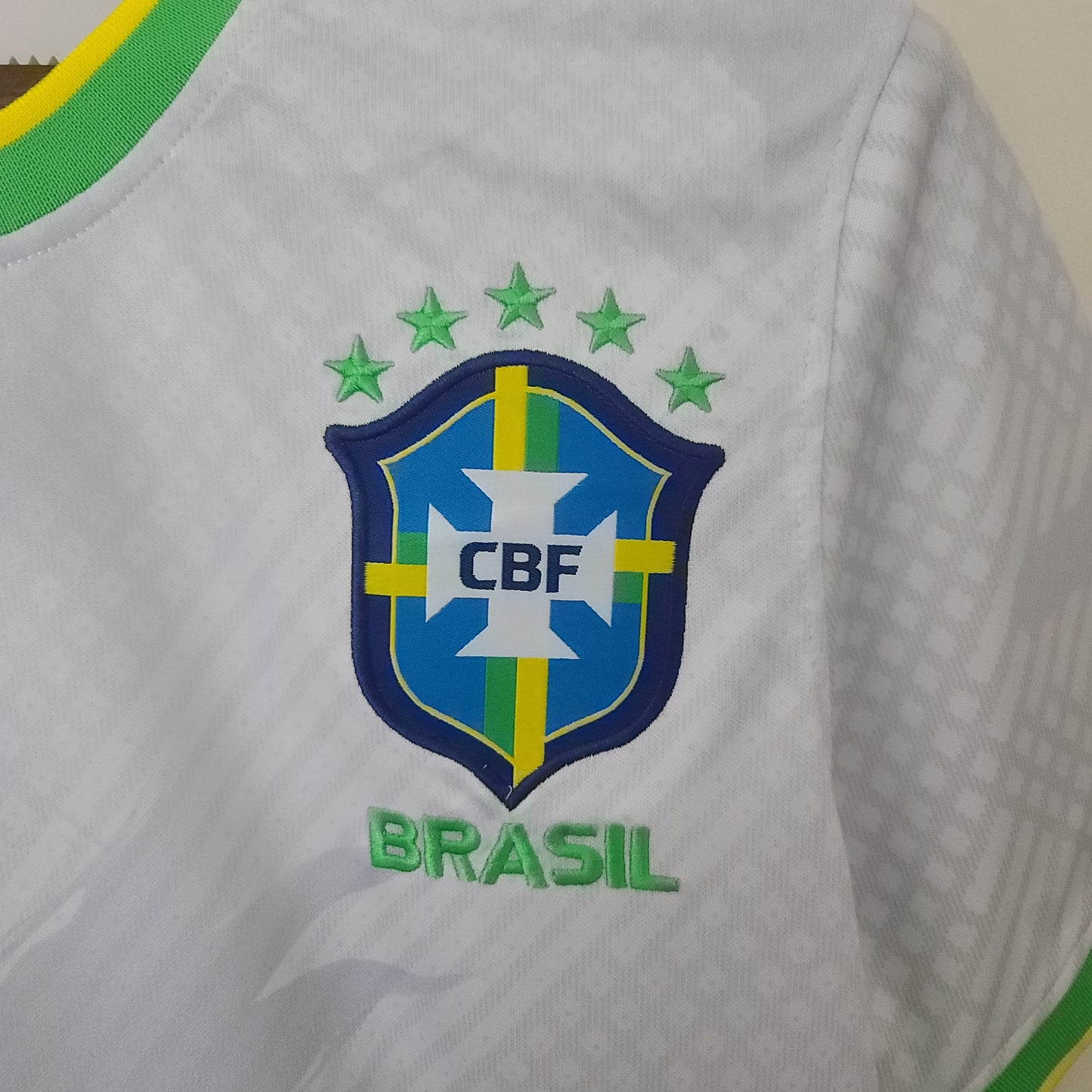 Brasil’s “Birds Flying” Jersey - Classic XI