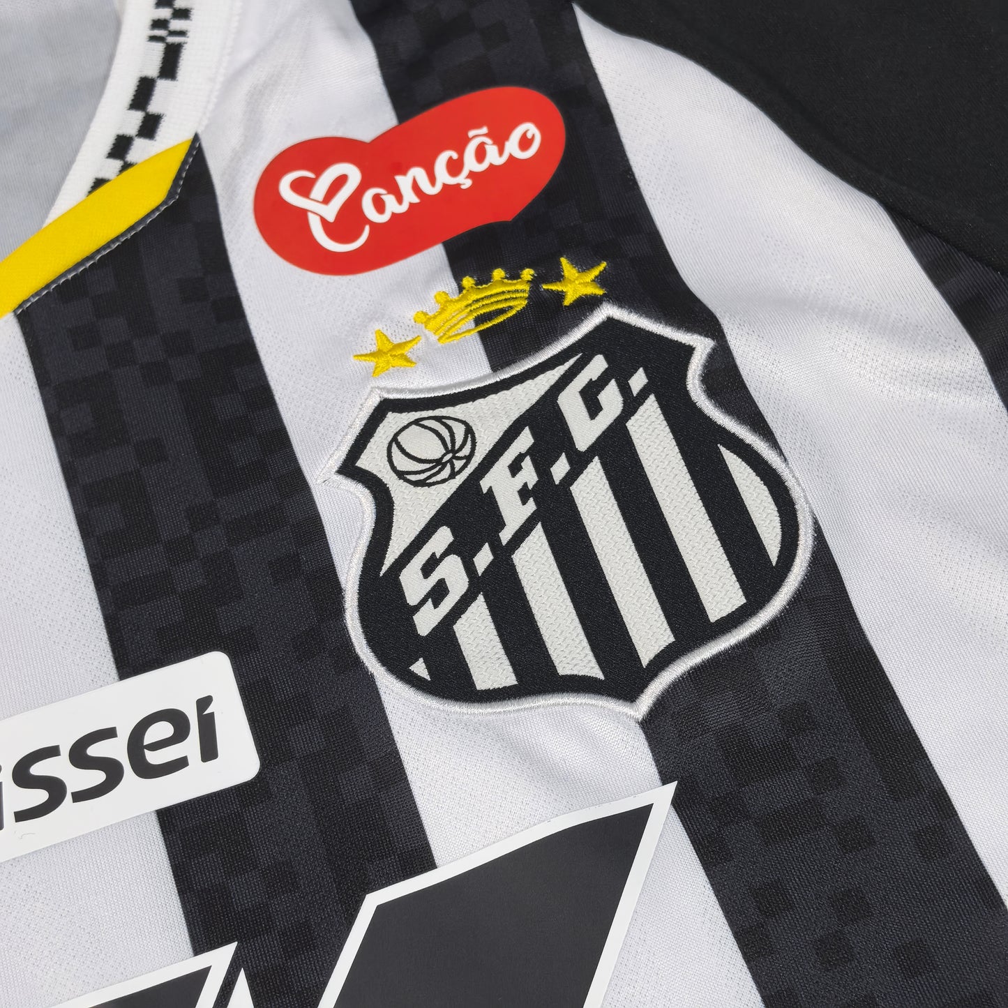 Santos’ Home Jersey 25/26 - Classic XI