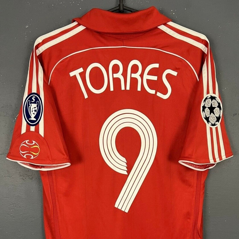 Liverpool’s Home Jersey 2006/07 | Classic XI