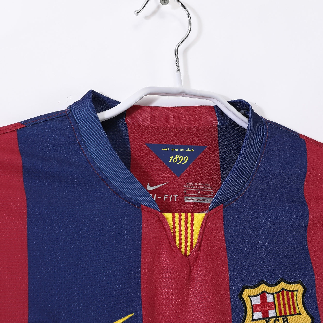Barcellona’s Home Jersey 14/15 (Long Sleeves) | Classic XI