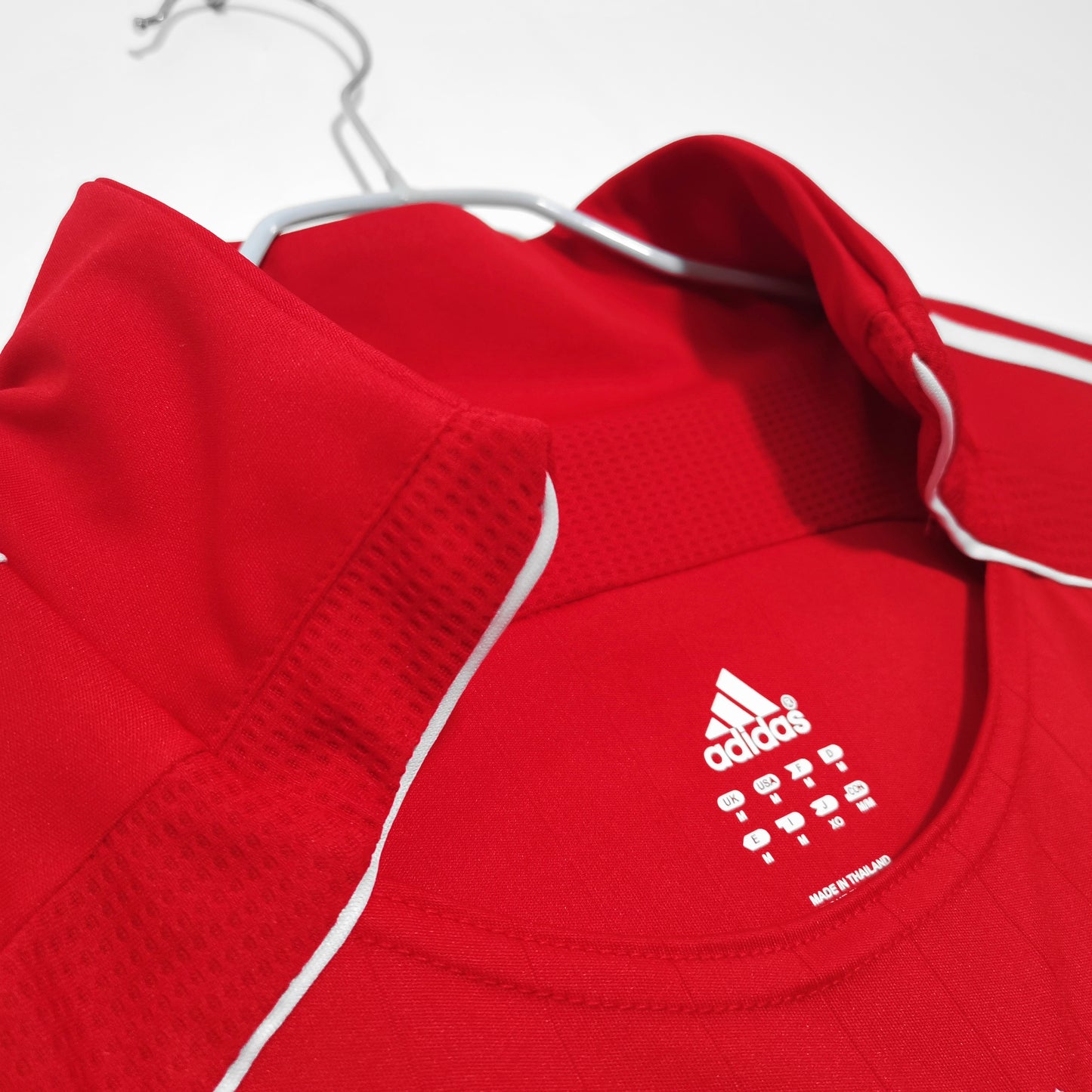 Liverpool’s Home Jersey 2006/07 | Classic XI