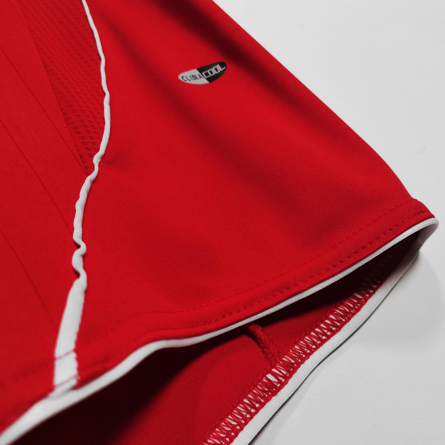 Liverpool’s Home Jersey 2006/07 | Classic XI