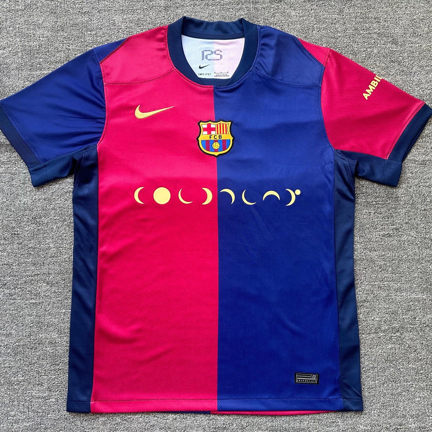 Barcellona’s Home Jersey x Coldplay 24/25 - Classic XI