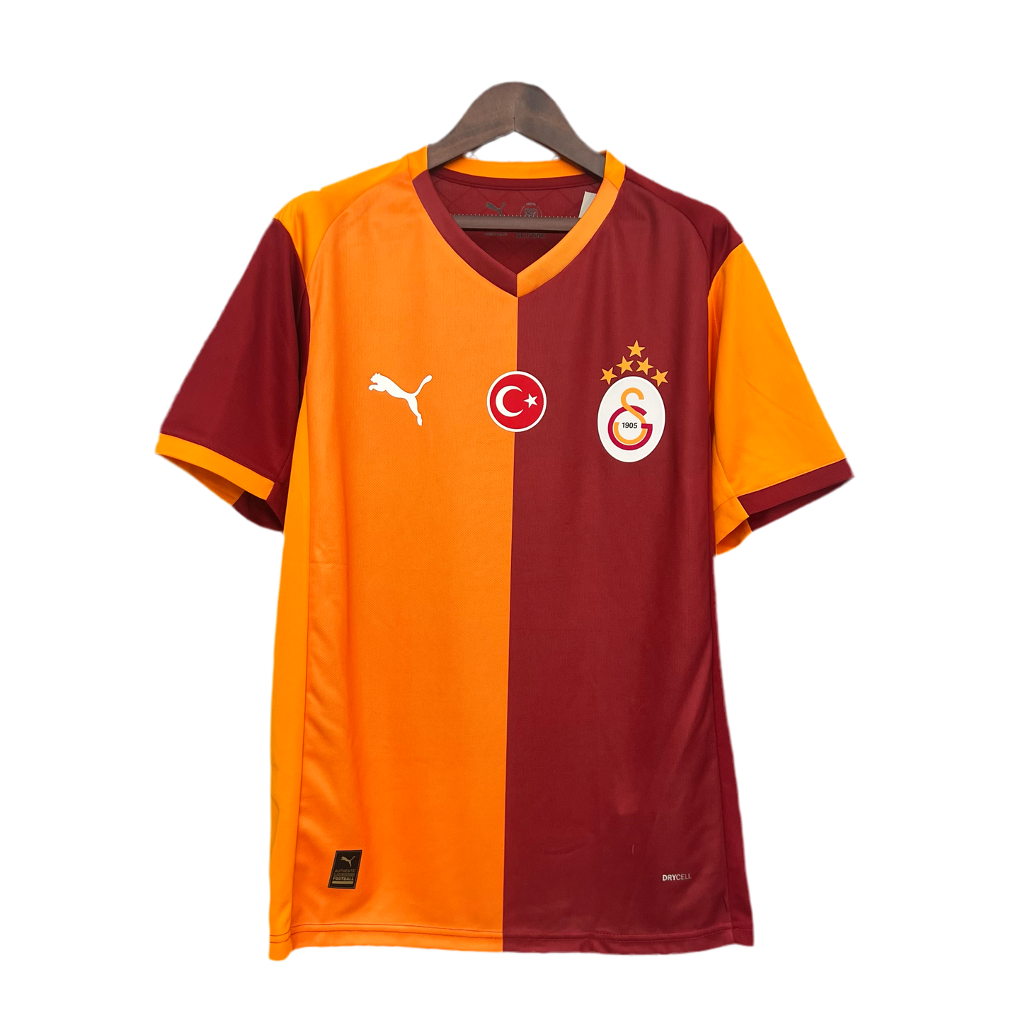 Galatasaray’s Home Jersey 2025/26