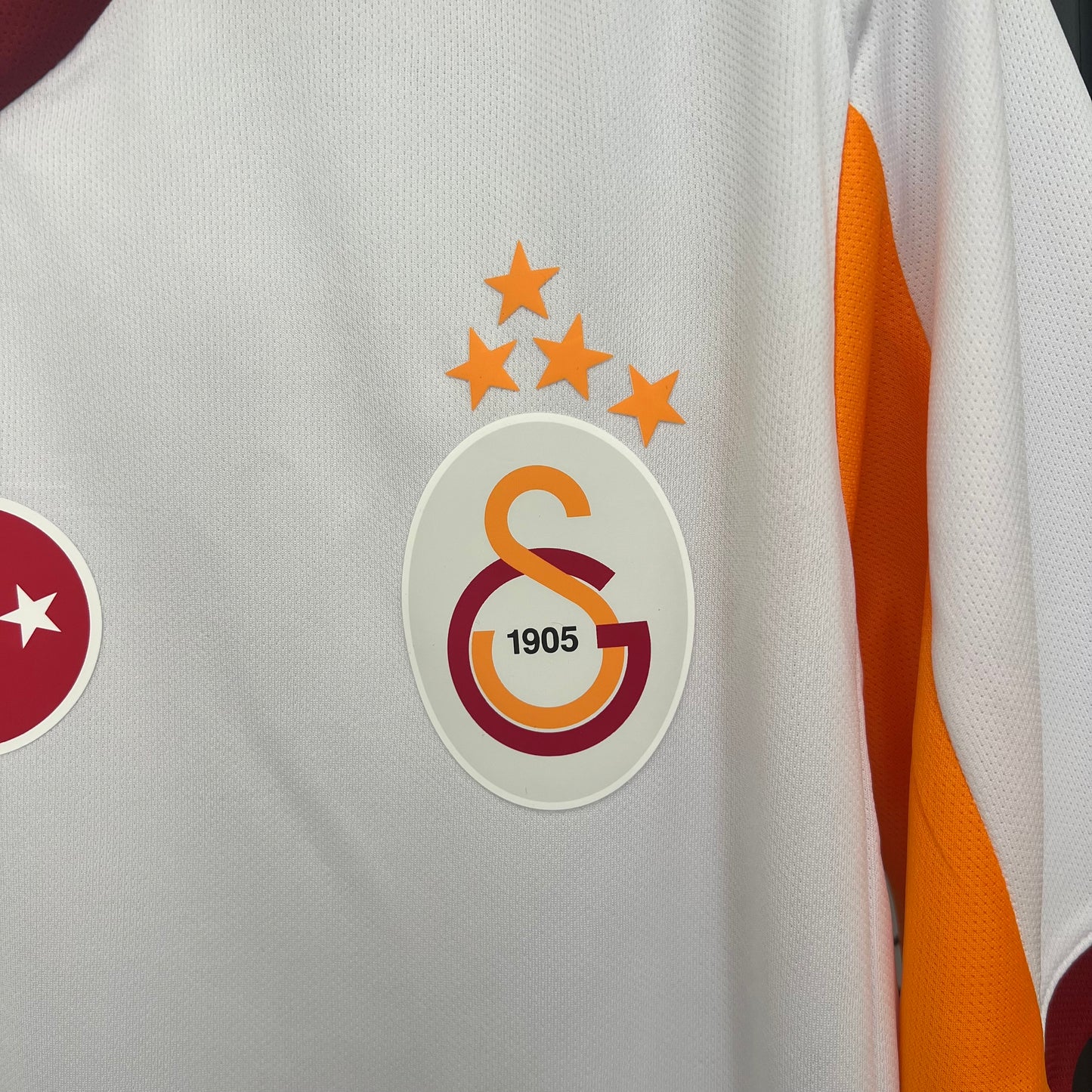 Galatasaray’s Away Jersey 2025/26
