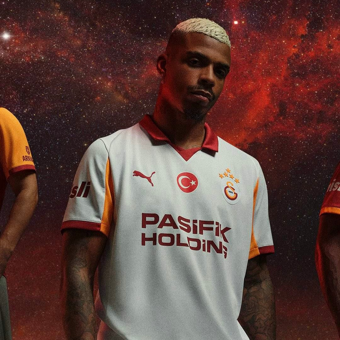 Galatasaray’s Away Jersey 2025/26
